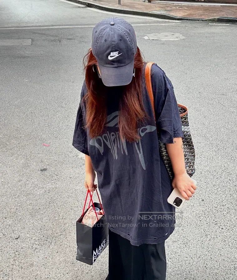 Balenciaga Balenciaga Black water-washed distressed 3B dissolved logo Size US XL / EU 56 / 4 - 8 Thumbnail