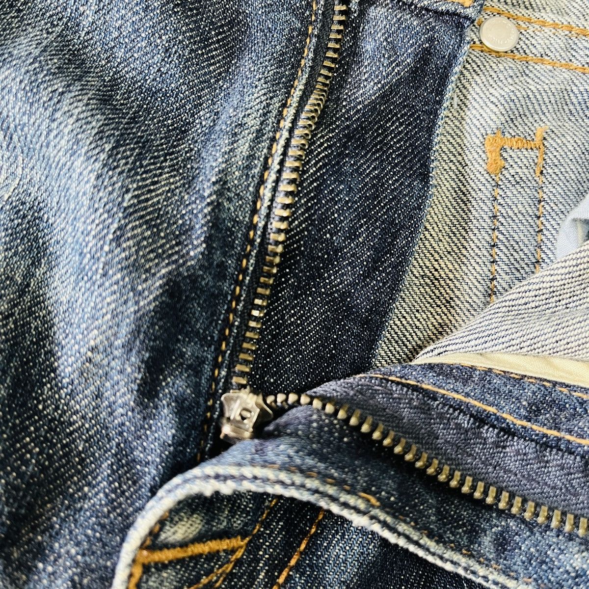 Tommy Hilfiger × Vintage Vintage Tommy Hilfiger Cambridge Regular Fit Jeans Size US 33 - 19 Thumbnail