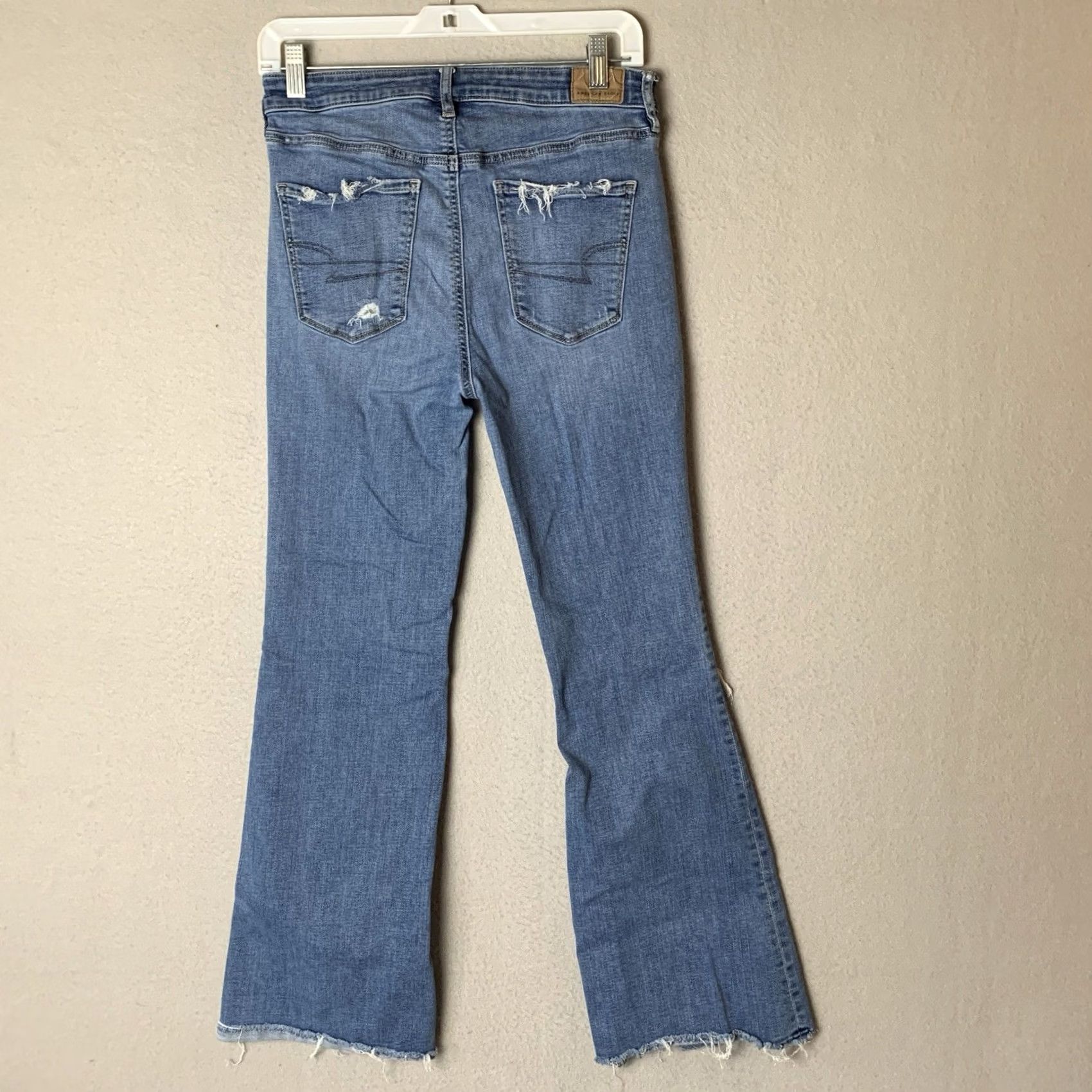 American Eagle Outfitters American Eagle Outfitters Jeans Women 6 Blue Super High Rise Flare Raw Hem 5-Pocket Design Distressed Size 28" / US 6 / IT 42 - 2 Thumbnail
