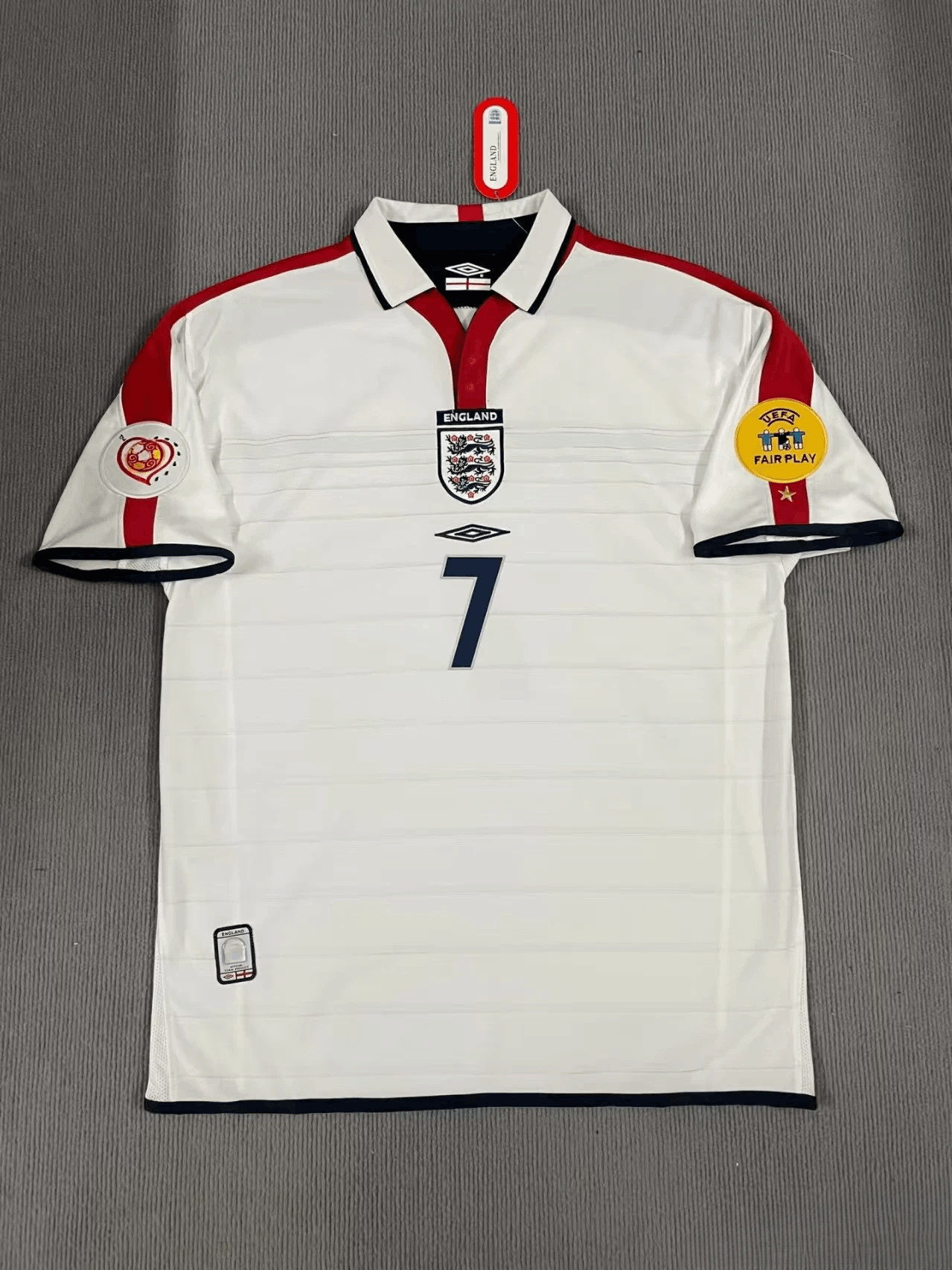 Other 2000 England #7 David Beckham Jersey Size US L / EU 52-54 / 3 - 1 Thumbnail