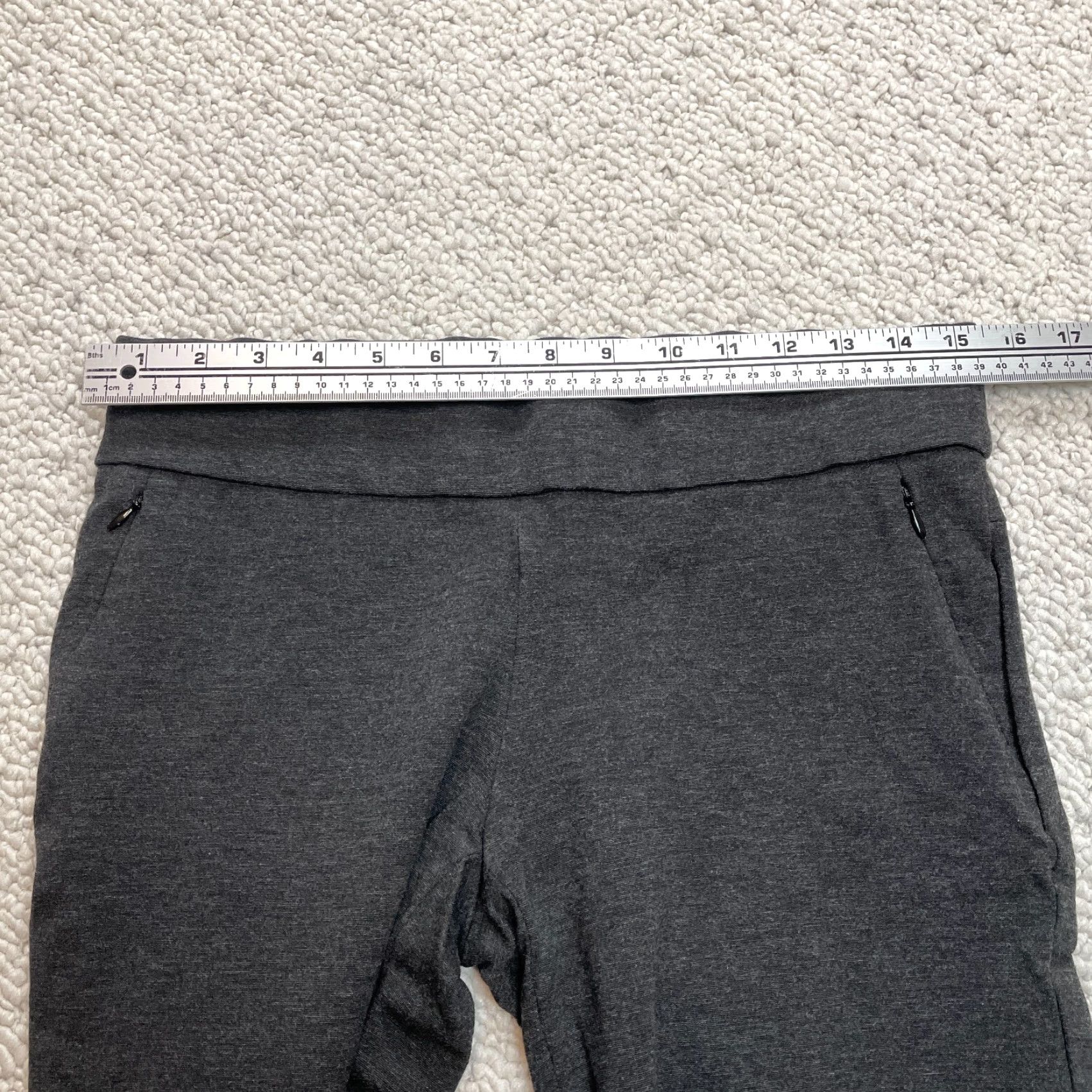 Elie Tahari Elie Tahari Pants Straight Leg Womens 31x29 Gray Pockets Zip 8 Regular Inseam 29 Rayon Nylon Spandex Jersey Vintage No Size 30" / US 8 / IT 44 - 5 Thumbnail
