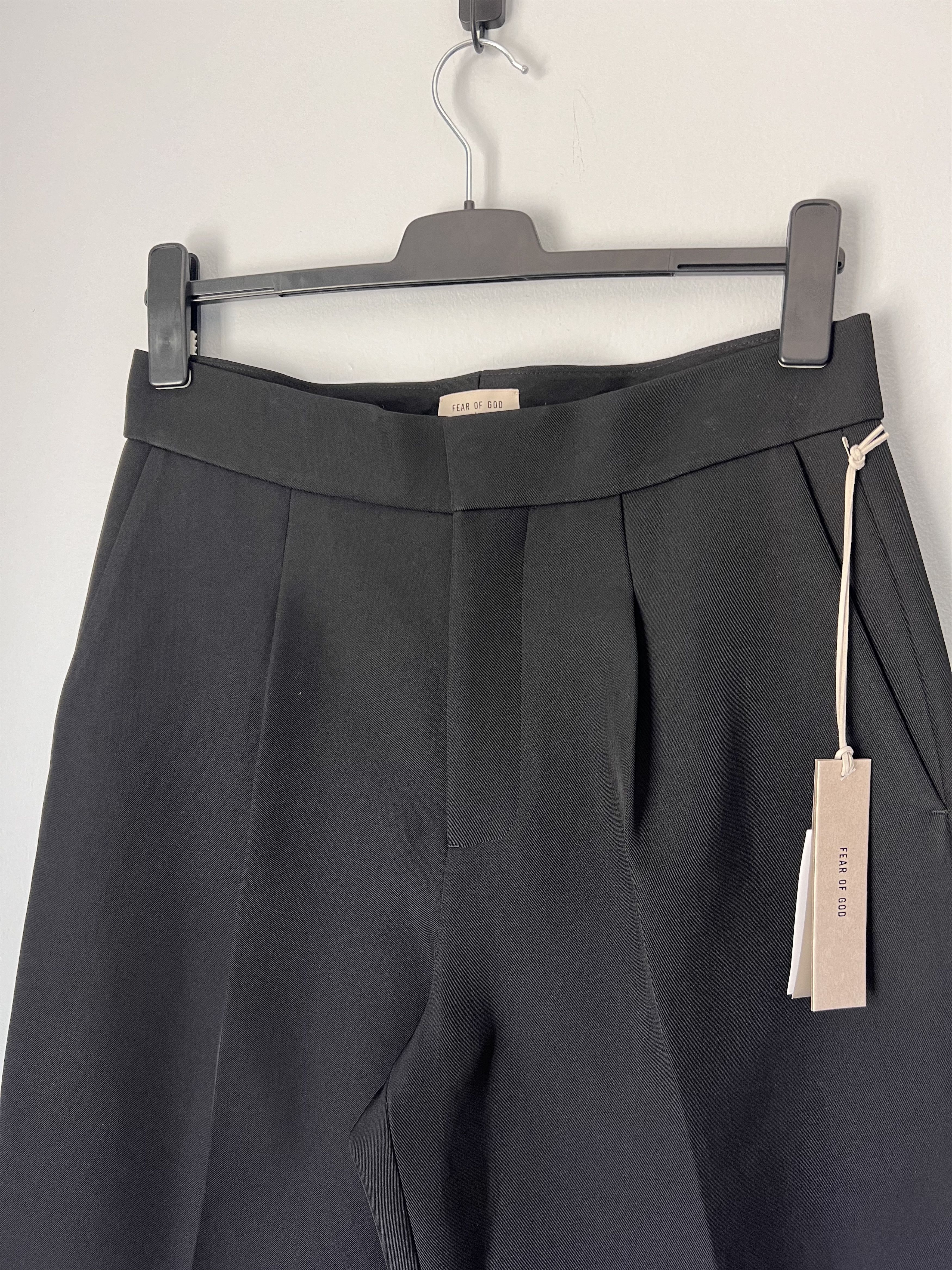 Fear of God Fear of God Wool Single Pleat Relaxed Trousers in Black Size US 32 / EU 48 - 2 Thumbnail