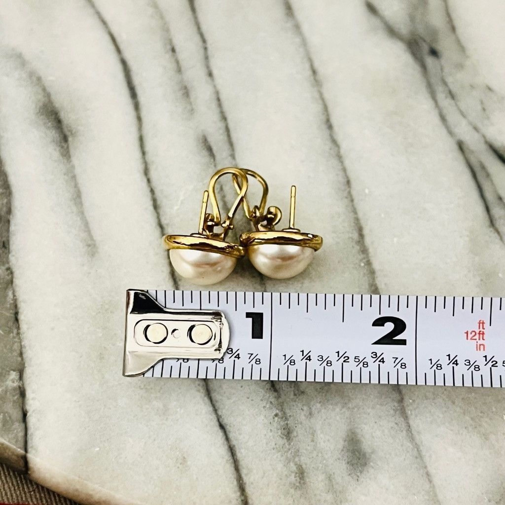 Vintage Vintage Faux Pearl English Lock Earrings Size ONE SIZE - 6 Thumbnail