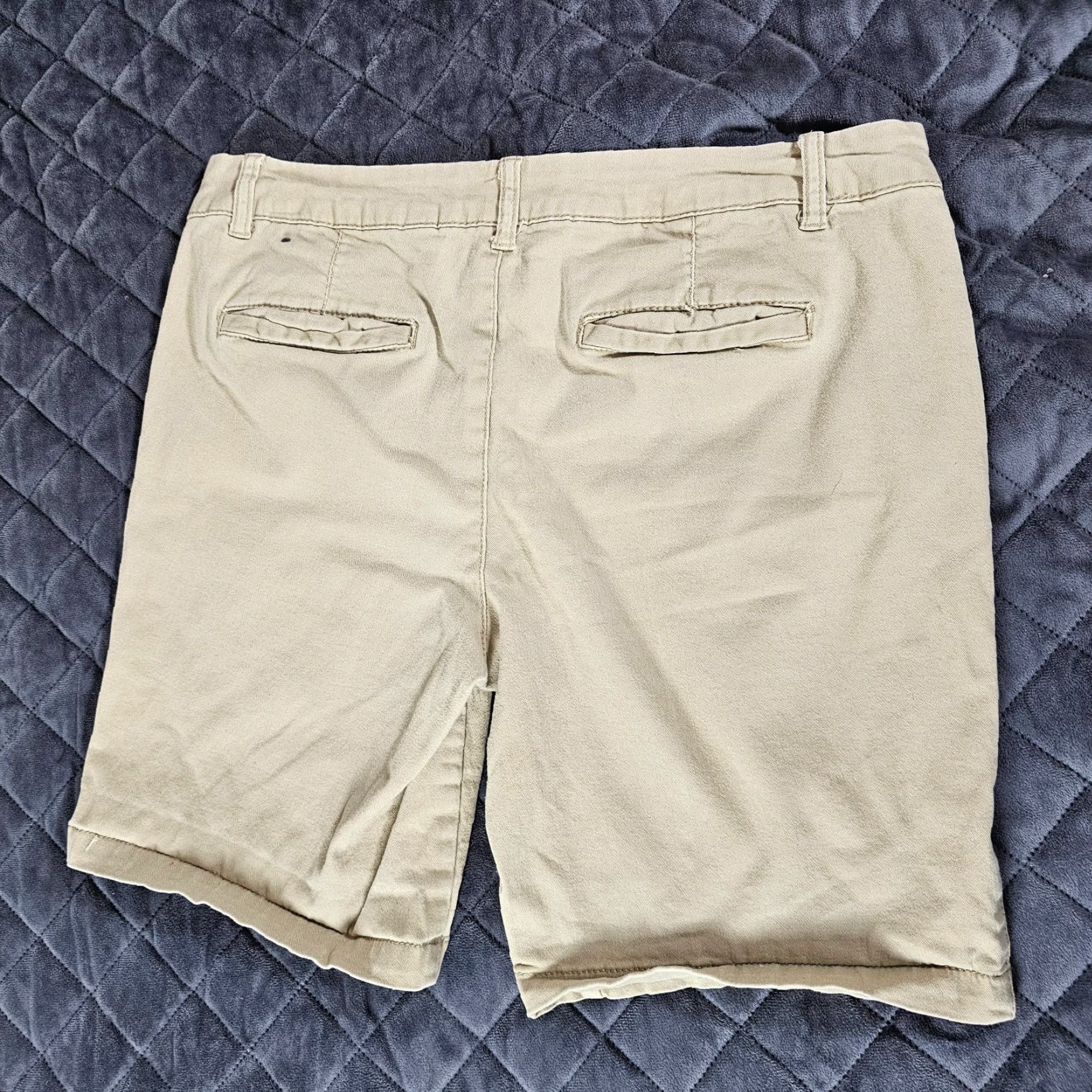 Aeropostale AEROPOSTALE Bermuda Shorts Women 10 Flat-Front Beige Khaki Brown Bermuda Style Regular Size 10 Womens Size 32" / US 10 / IT 46 - 6 Thumbnail