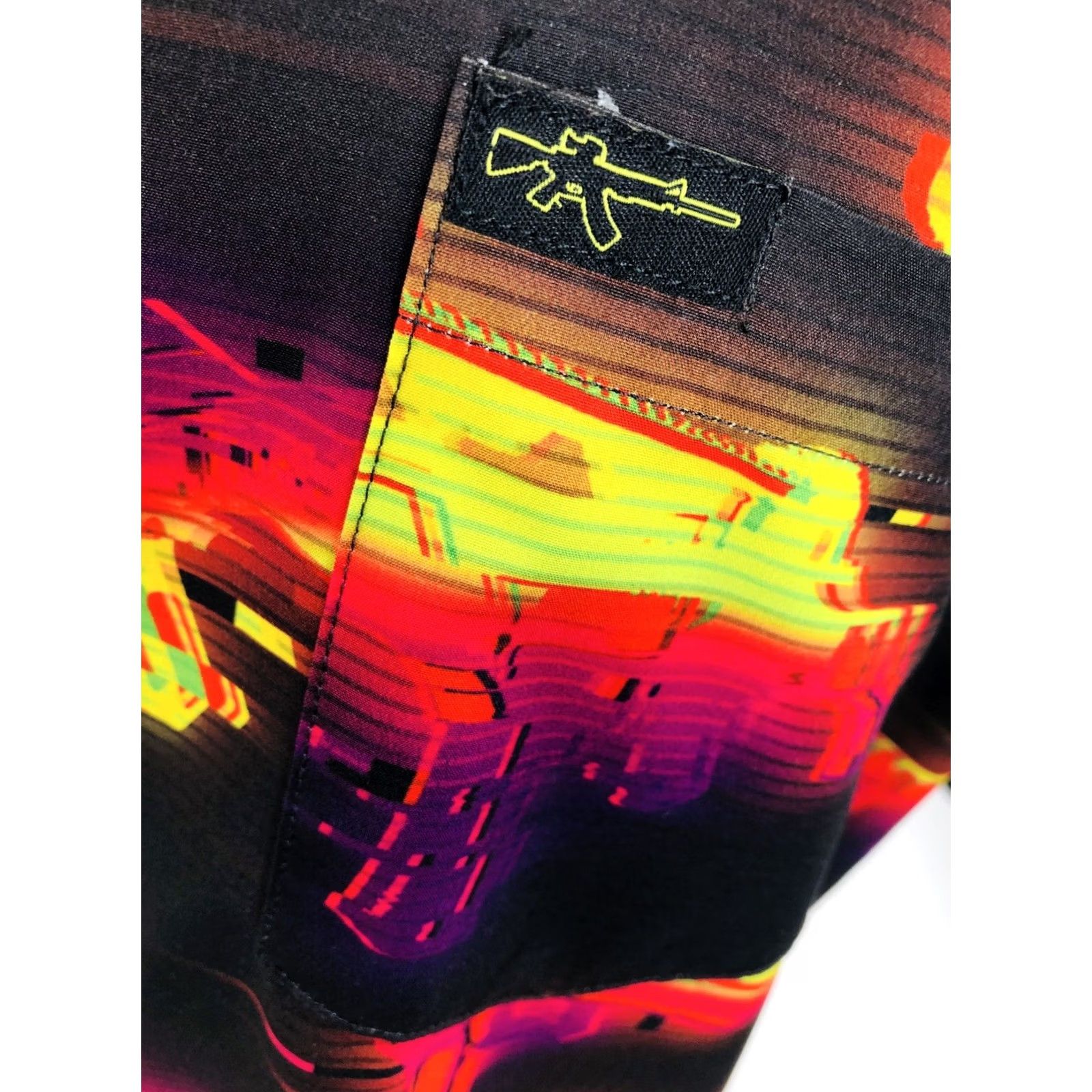 Etro RETRO RIFLE GLITCH AR15 Tactical Shirt - L Multicolor - Short Sleeve Button-Up Mens Retro 90s Theme Shirt - 4G EXCELLENT Size US L / EU 52-54 / 3 - 3 Thumbnail