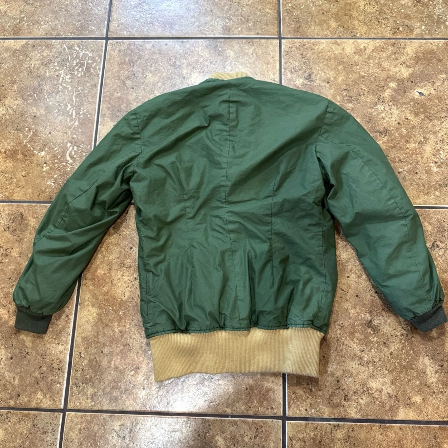 Vintage VINTAGE Army M59 Quilted Liner Jacket Military Green C148 Small Men Jacket 1950s Army Theme Mens Size US S / EU 44-46 / 1 - 7 Thumbnail