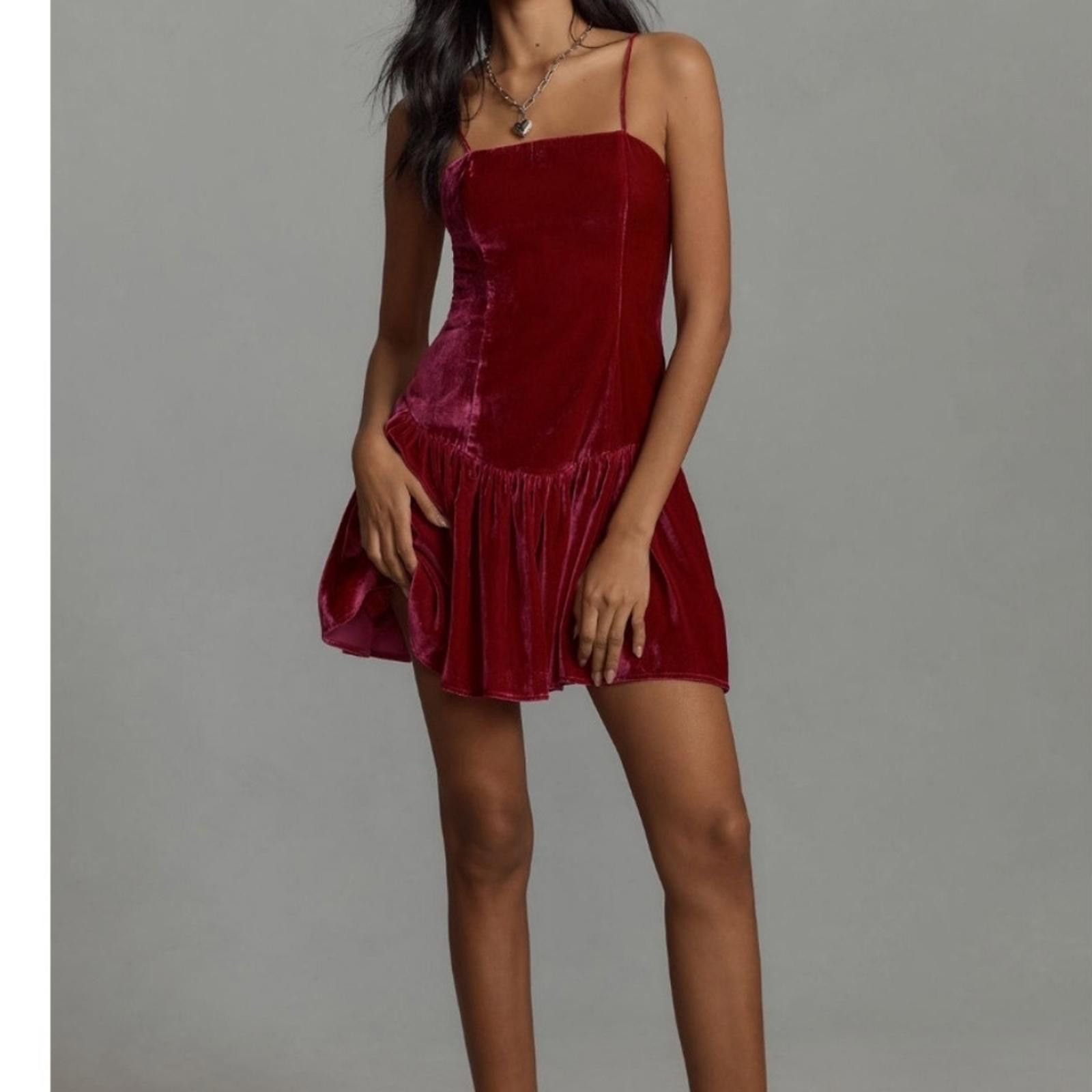 Marvel Comics NWT Maeve Drop-Waist Velvet Mini Dress Size M / US 6-8 / IT 42-44 - 1 Thumbnail