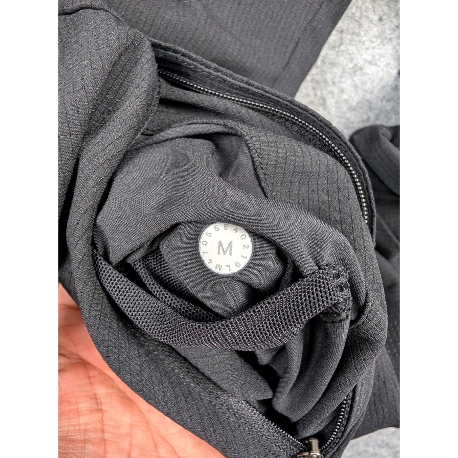 Lululemon Lululemon Jacket Mens M Black Track Full Zip Stretch Pockets Running Gym Size US M / EU 48-50 / 2 - 5 Thumbnail