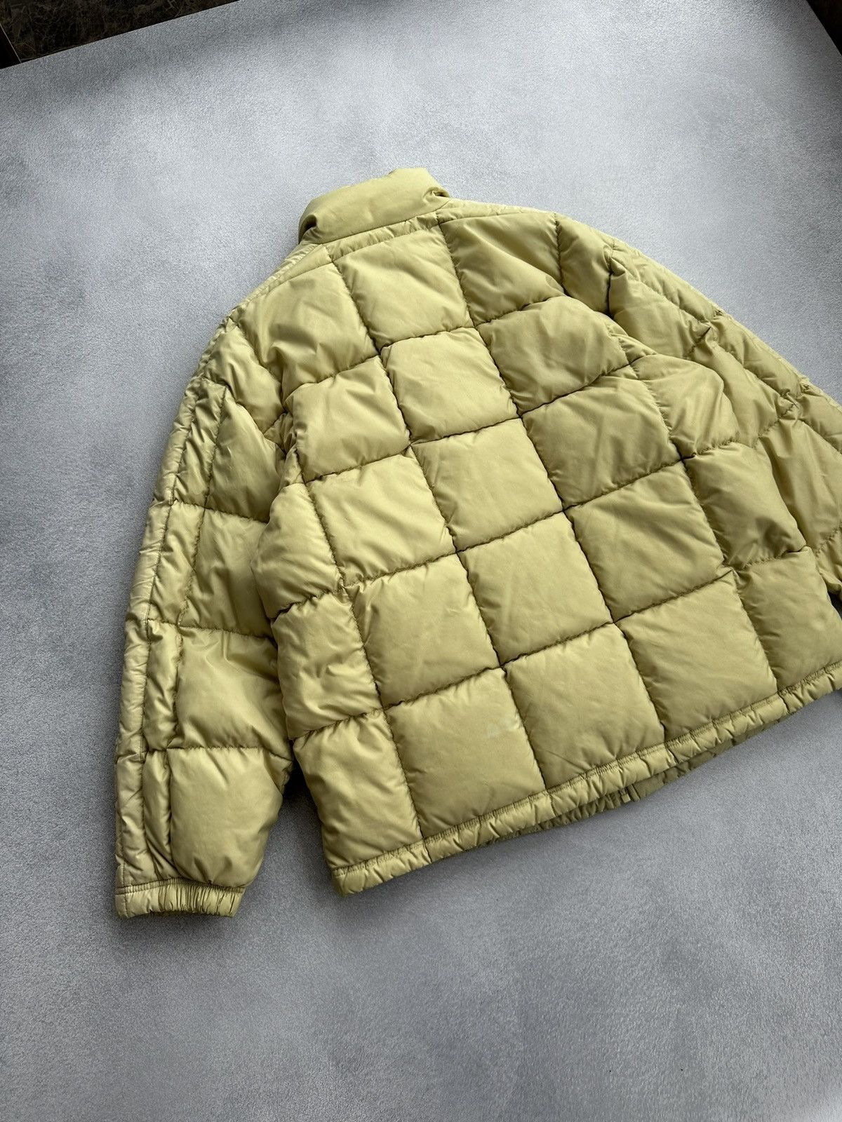Nike × Vintage Vintage Nike Beige Y2K Heavy Puffer Jacket Size US L / EU 52-54 / 3 - 12 Thumbnail