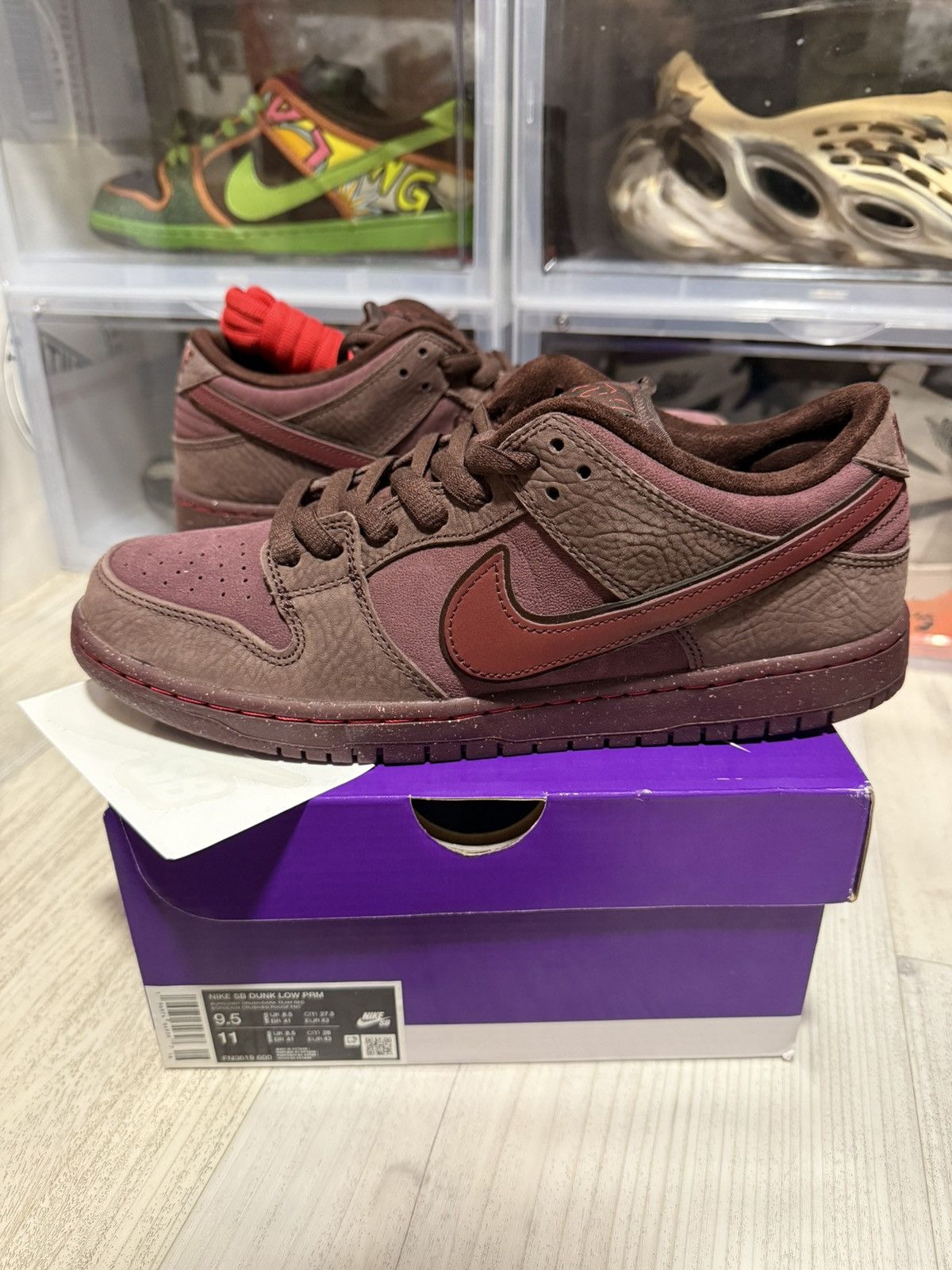 Nike SB Dunk Low PRM City of Love Burgundy Crush