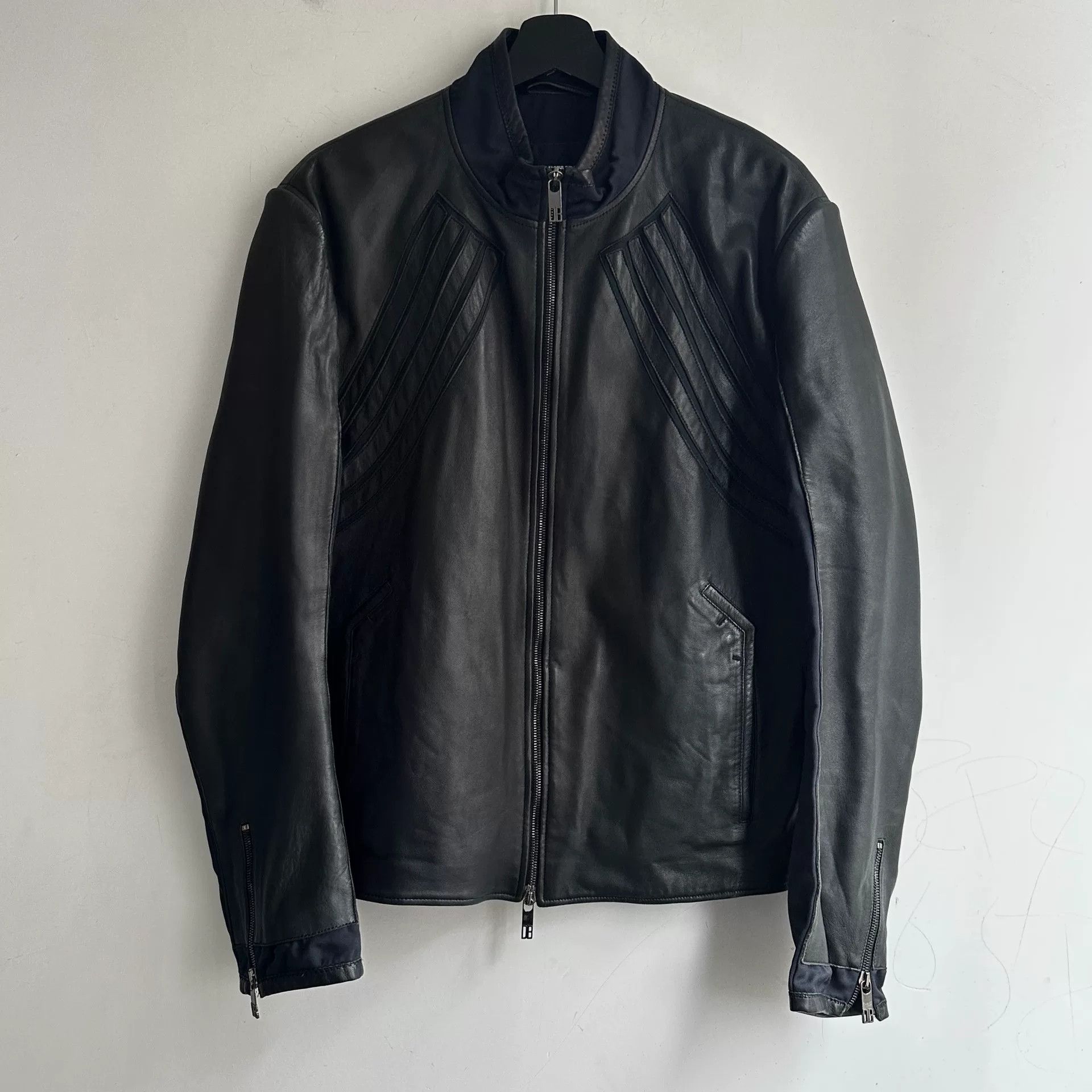 Dirk Bikkembergs dirk bikkembergs leather jacket with unique design Size US L / EU 52-54 / 3 - 1 Thumbnail
