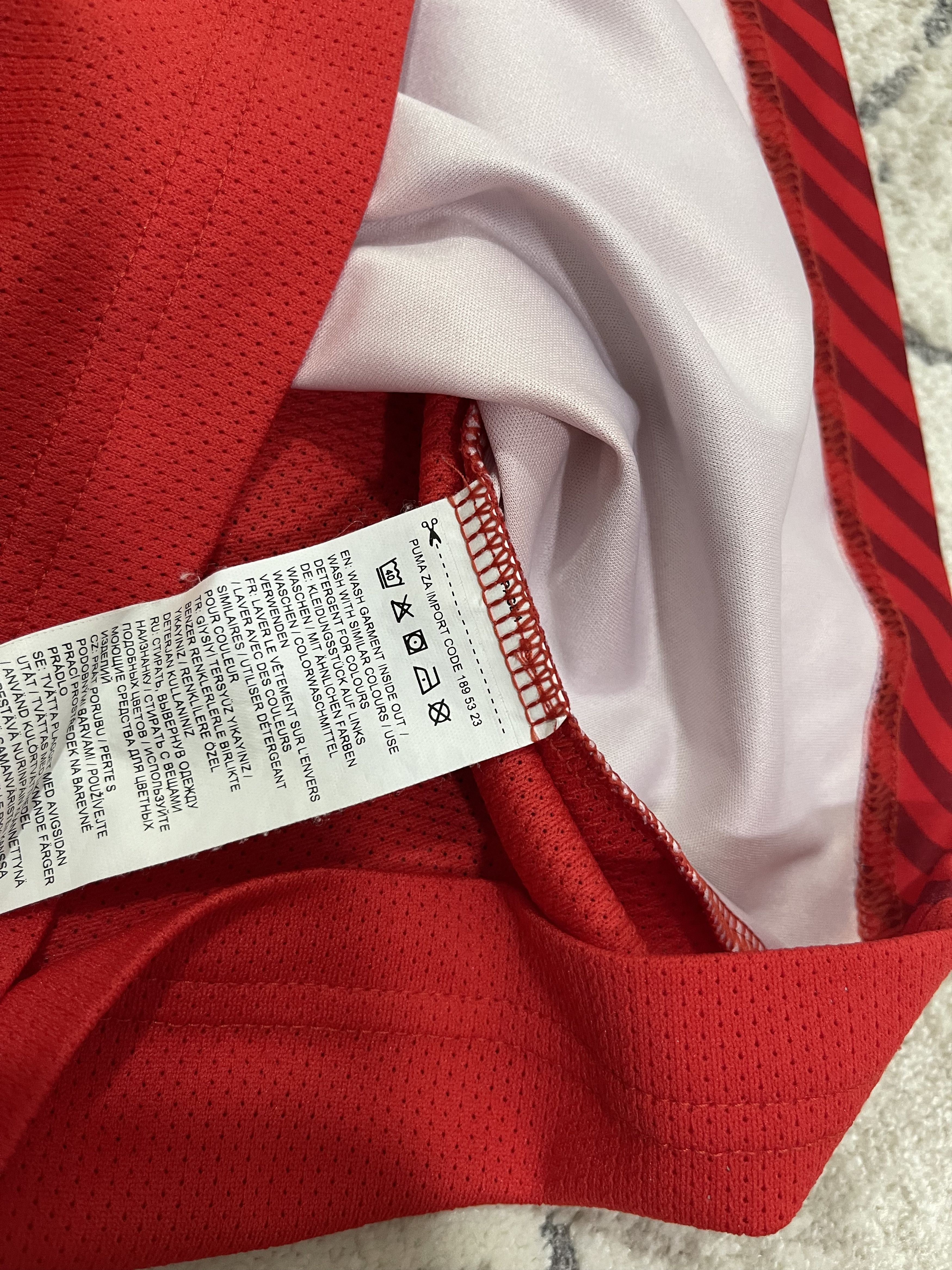 Puma Puma Switzerland Training Tee – Size S Size US S / EU 44-46 / 1 - 7 Thumbnail