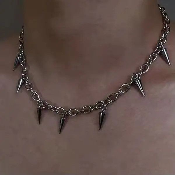 Jewelry Spiked Chain Link Necklace Size ONE SIZE - 1 Thumbnail