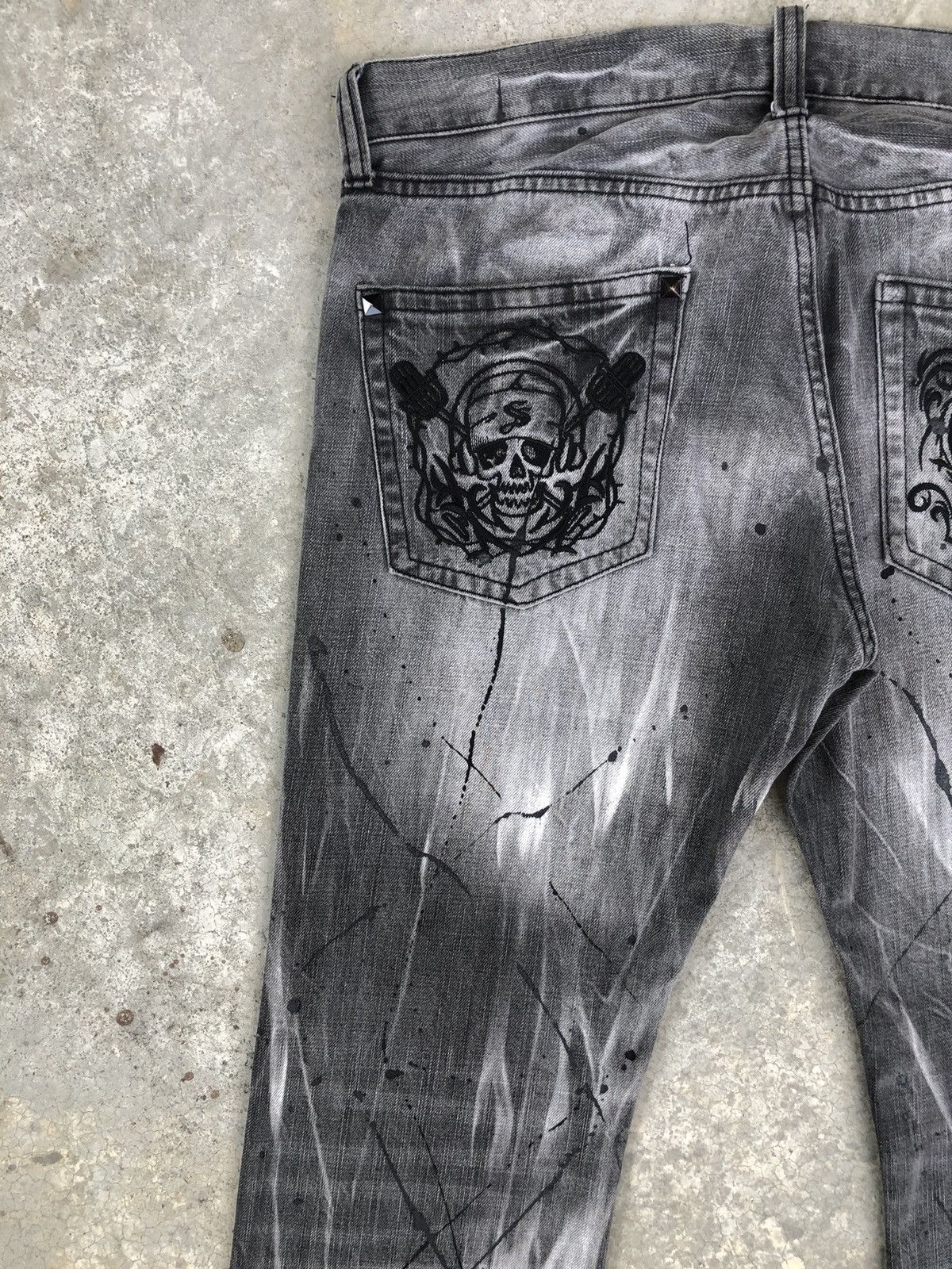 Japanese Brand Japanese Sorridere Flare Jeans Skulls Embroidered Distressed Size US 35 - 9 Thumbnail