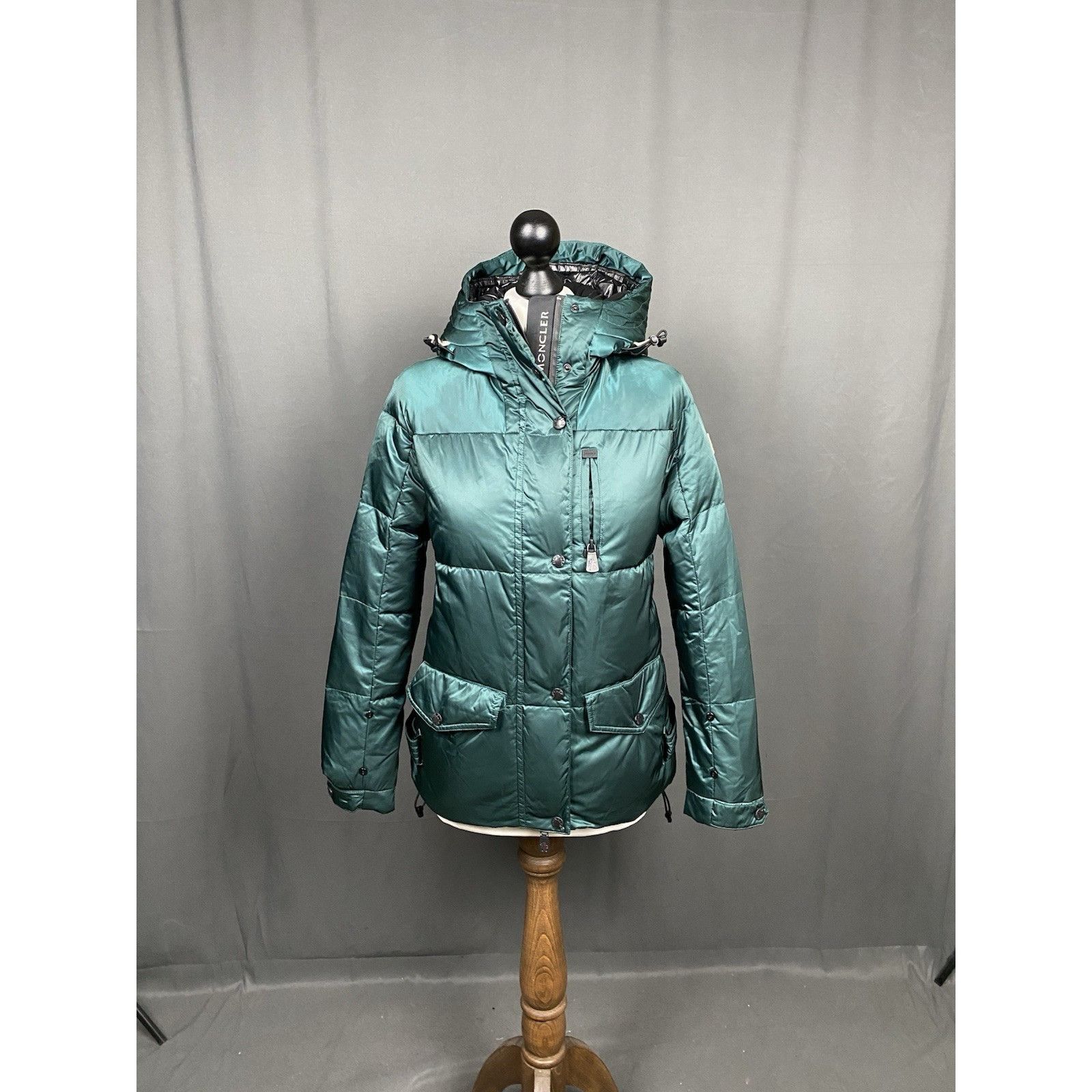 Moncler Moncler Grenoble Beleville Giubbotto Women's Green Down Puff Size S / US 4 / IT 40 - 3 Thumbnail