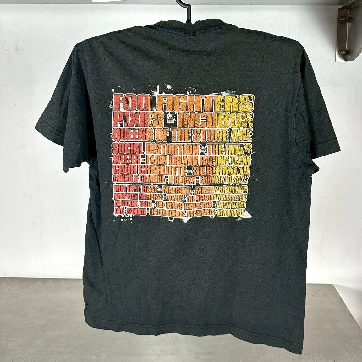 Vintage ​​​​​​​​​​​2005 High Field Foo Fighters Pixies Incubus​ Tee Size US M / EU 48-50 / 2 - 3 Thumbnail