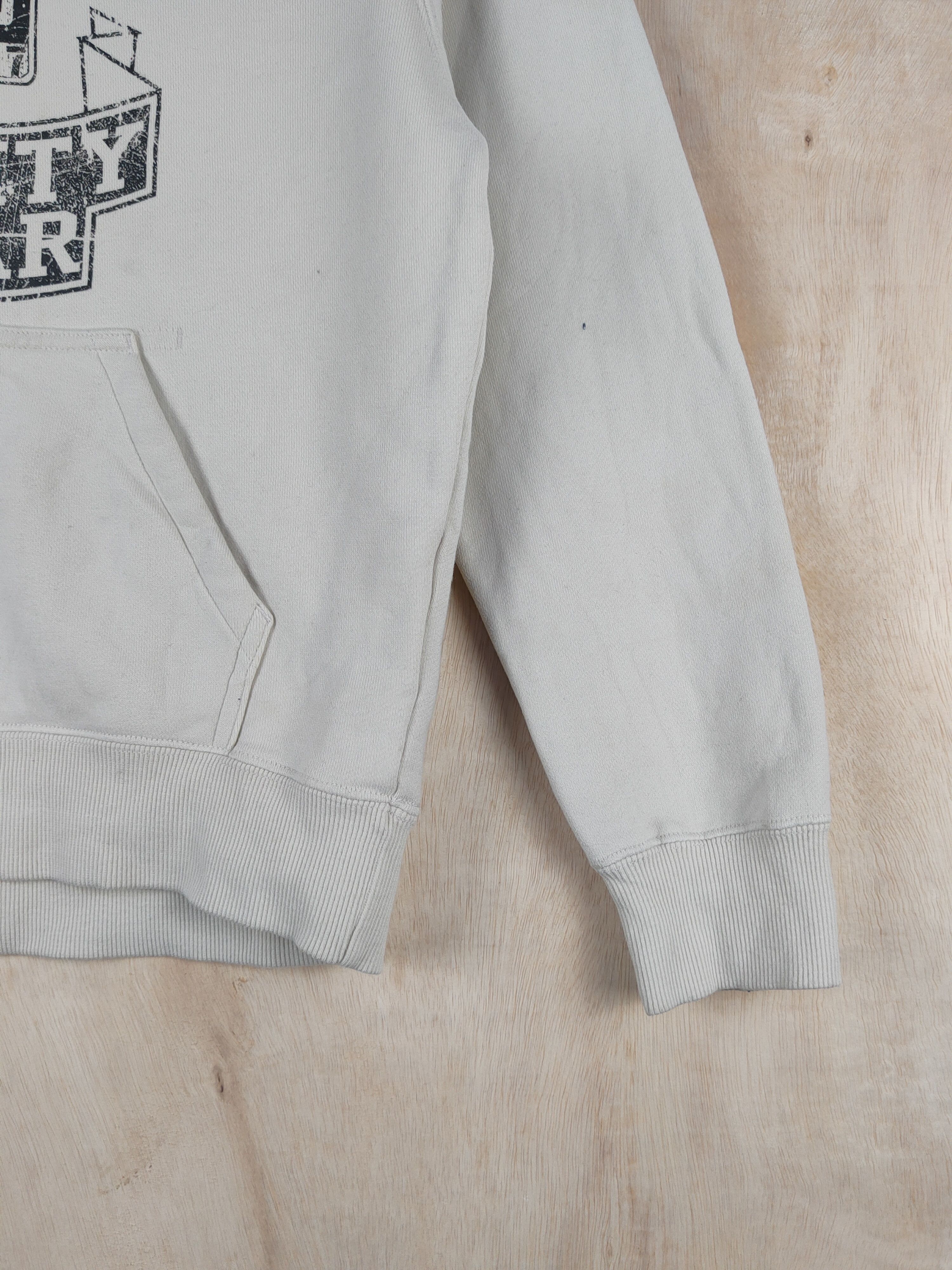 Japanese Brand × Vintage Uniqlo Cream Hoodie Marine Sweatshirts #S2496 Size US XS / EU 42 / 0 - 7 Thumbnail