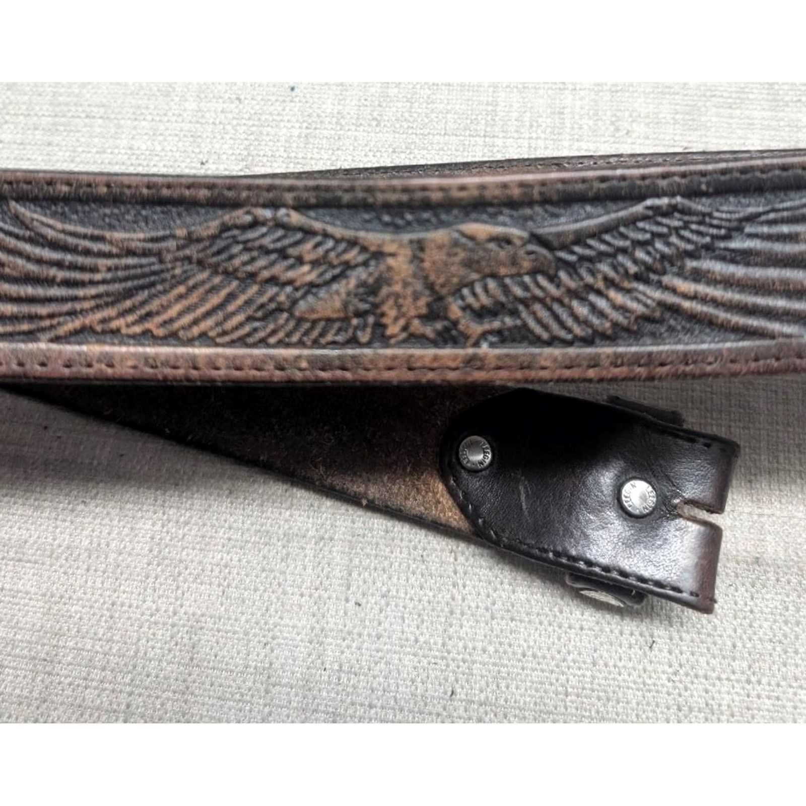 Vintage VINTAGE Justin western belt Tooled 30 Men Buckle Black Tan leather 1-1/2" belt Western Belt Cowboys 30 Mens Size 30 - 5 Thumbnail