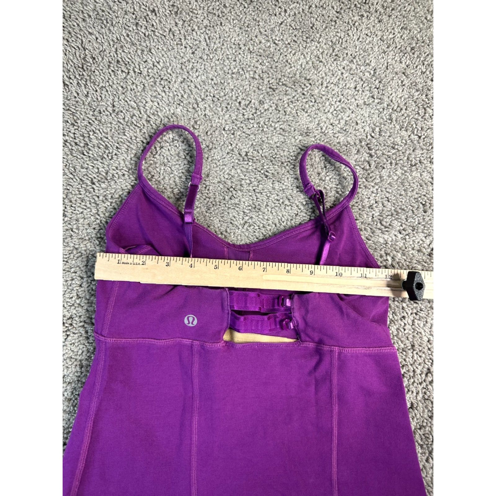 Lululemon Lululemon Tank Womens 6 Fuchsia Purple Spaghetti Strap Athletic Sports Bra Shirt Womens 6 Purple Tank Size ONE SIZE - 7 Thumbnail