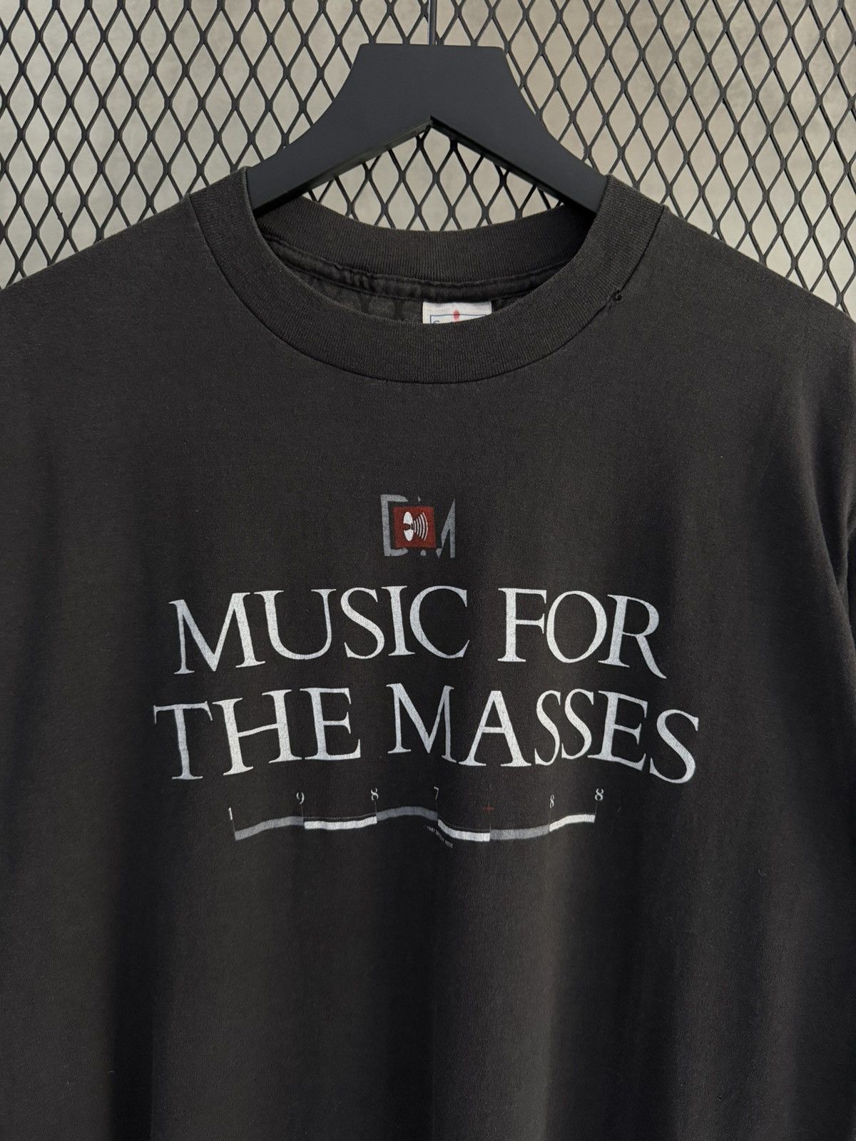 Band Tees Vintage 1987 Depeche Mode Music For The Masses Size US XL / EU 56 / 4 - 2 Thumbnail