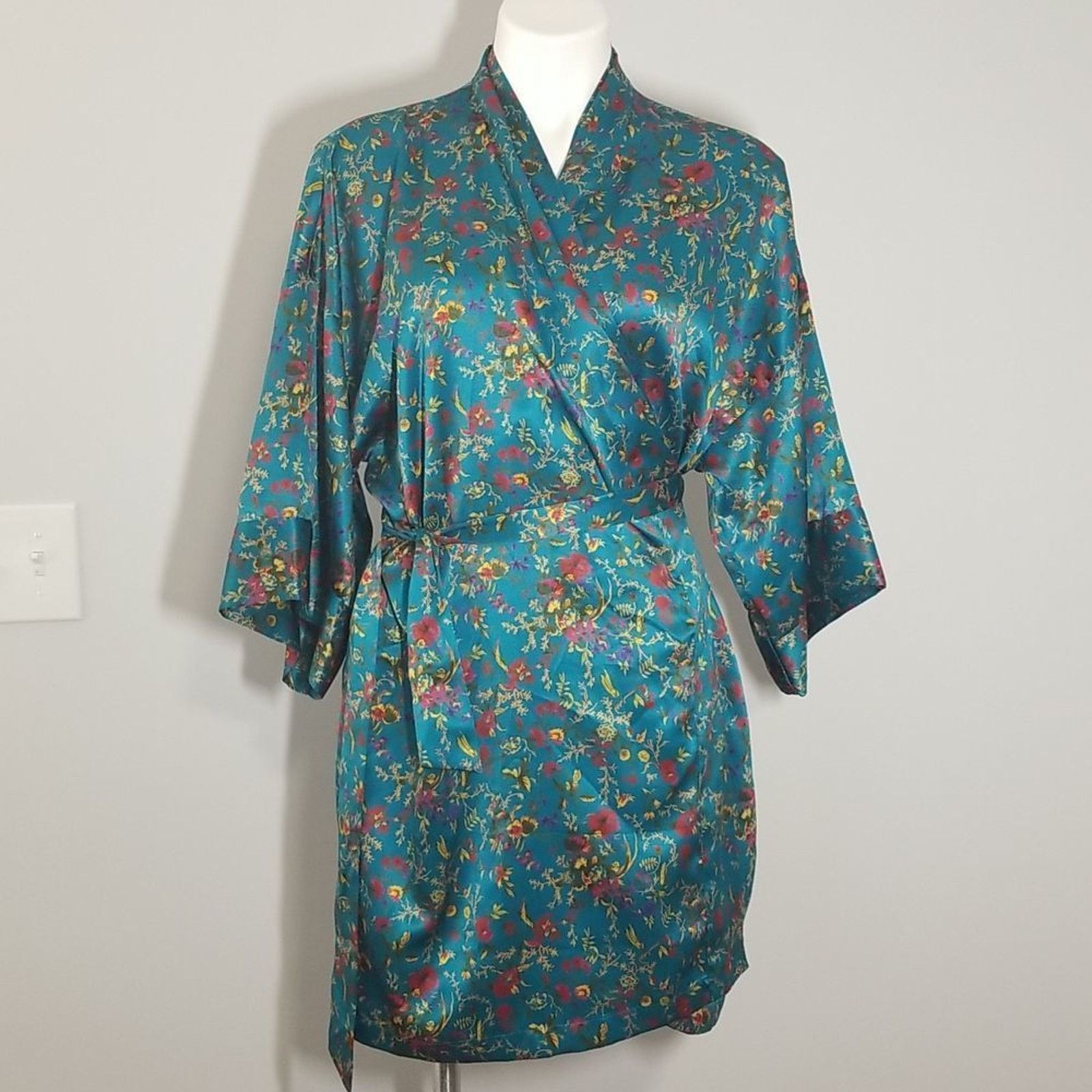 Victoria's Secret Vintage Victoria's Secret Gold Label Teal Satin Robe ...