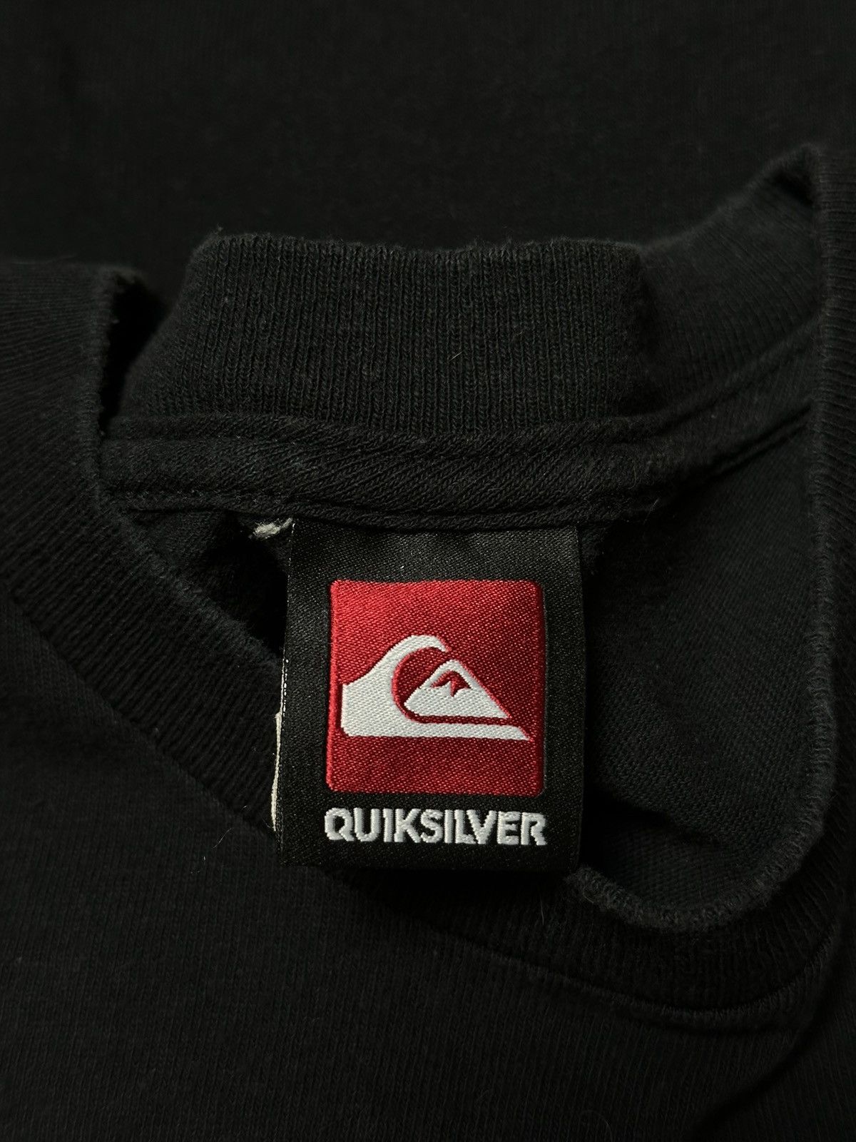 Quiksilver × Vintage Vintage Quiksilver Big Logo Surf T-shirt Size US L / EU 52-54 / 3 - 9 Thumbnail