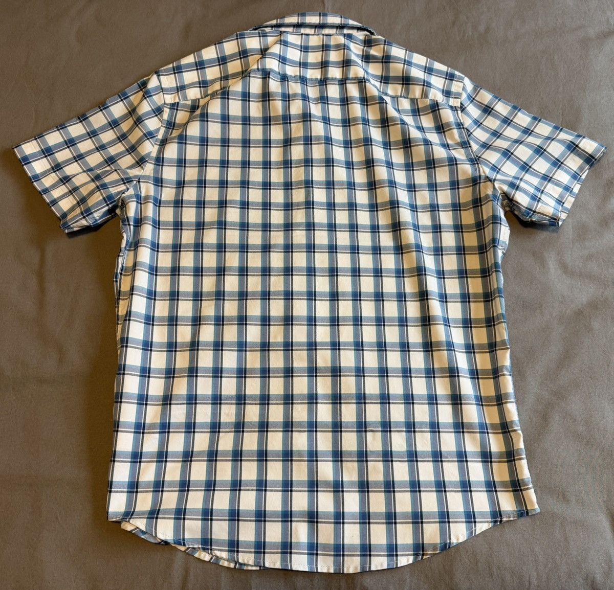 UNTUCKit Lot Of 2 Untuckit Short Sleeve Shirts Golf Polo & Button Up Size US M / EU 48-50 / 2 - 5 Thumbnail