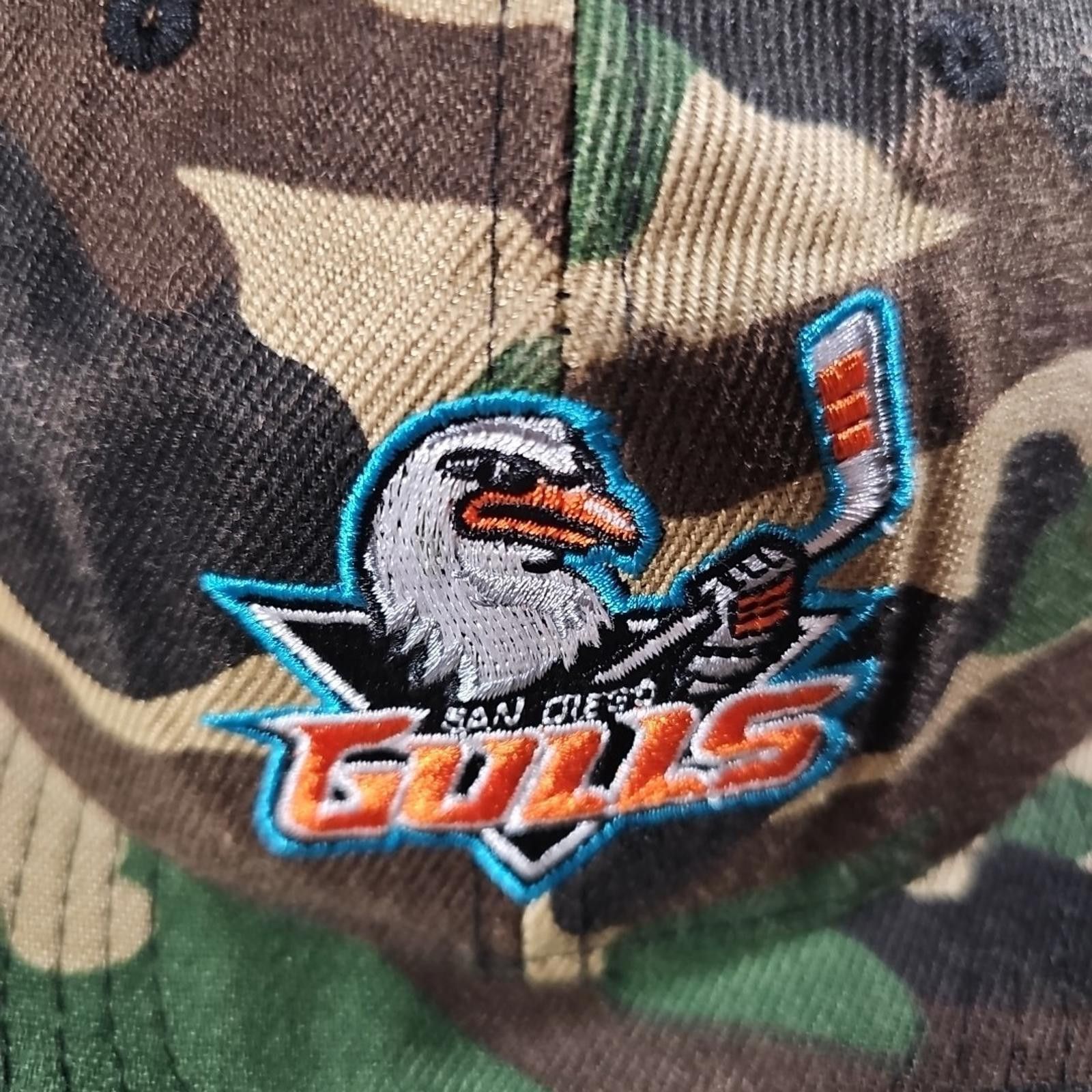 Other SAN DIEGO GULLS HOCKEY GREEN CAMO MESH BACK HAT OSFM Size ONE SIZE - 2 Thumbnail