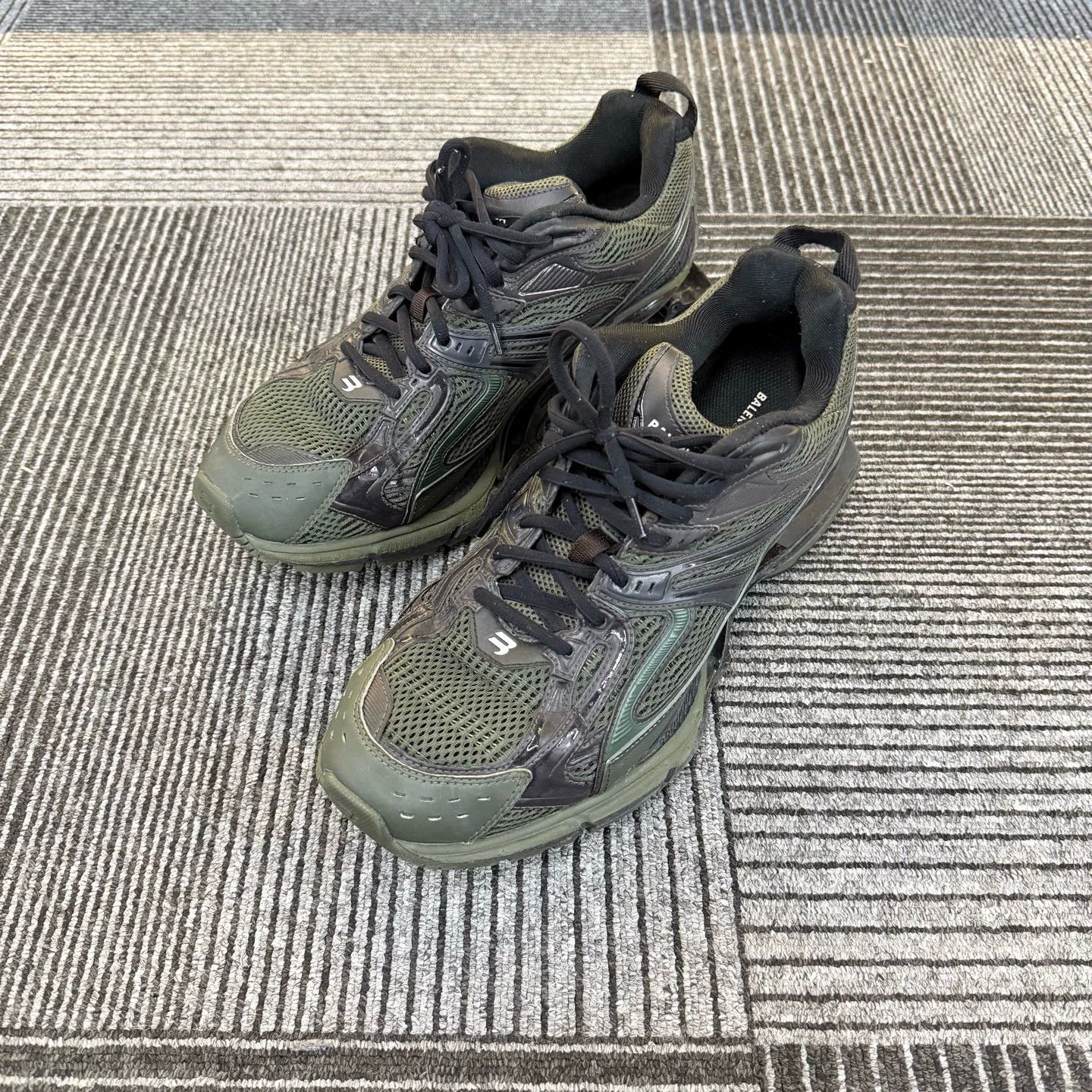 Balenciaga Balenciaga X-Pender Sneaker Olive Green 43 9/10 Size US 10 / EU 43 - 1 Thumbnail