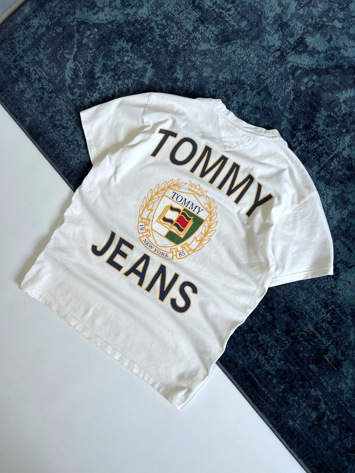 Tommy Hilfiger Tommy jeans t-shirt big logo Size US XL / EU 56 / 4 - 1 Thumbnail