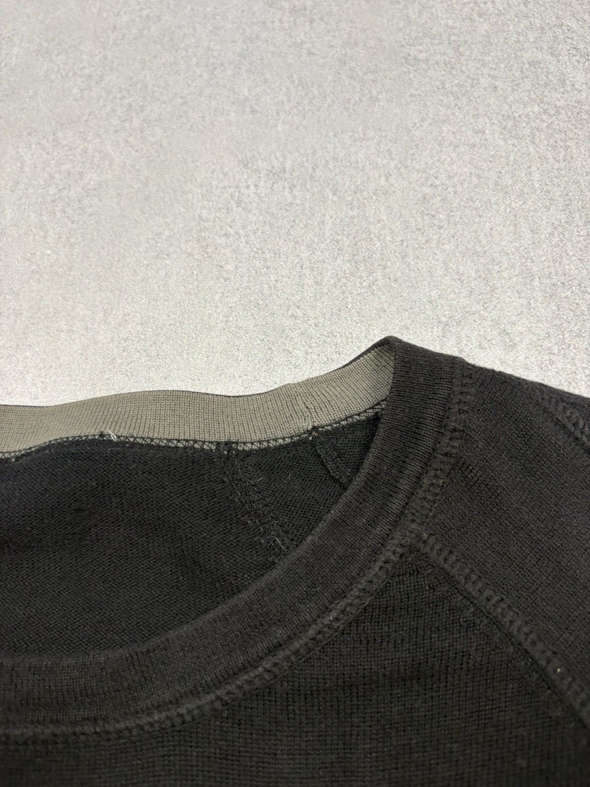 Yves Saint Laurent Vintage Distressed Yves Saint Laurent YSL Sweatshirt Logo Size US XL / EU 56 / 4 - 11 Thumbnail