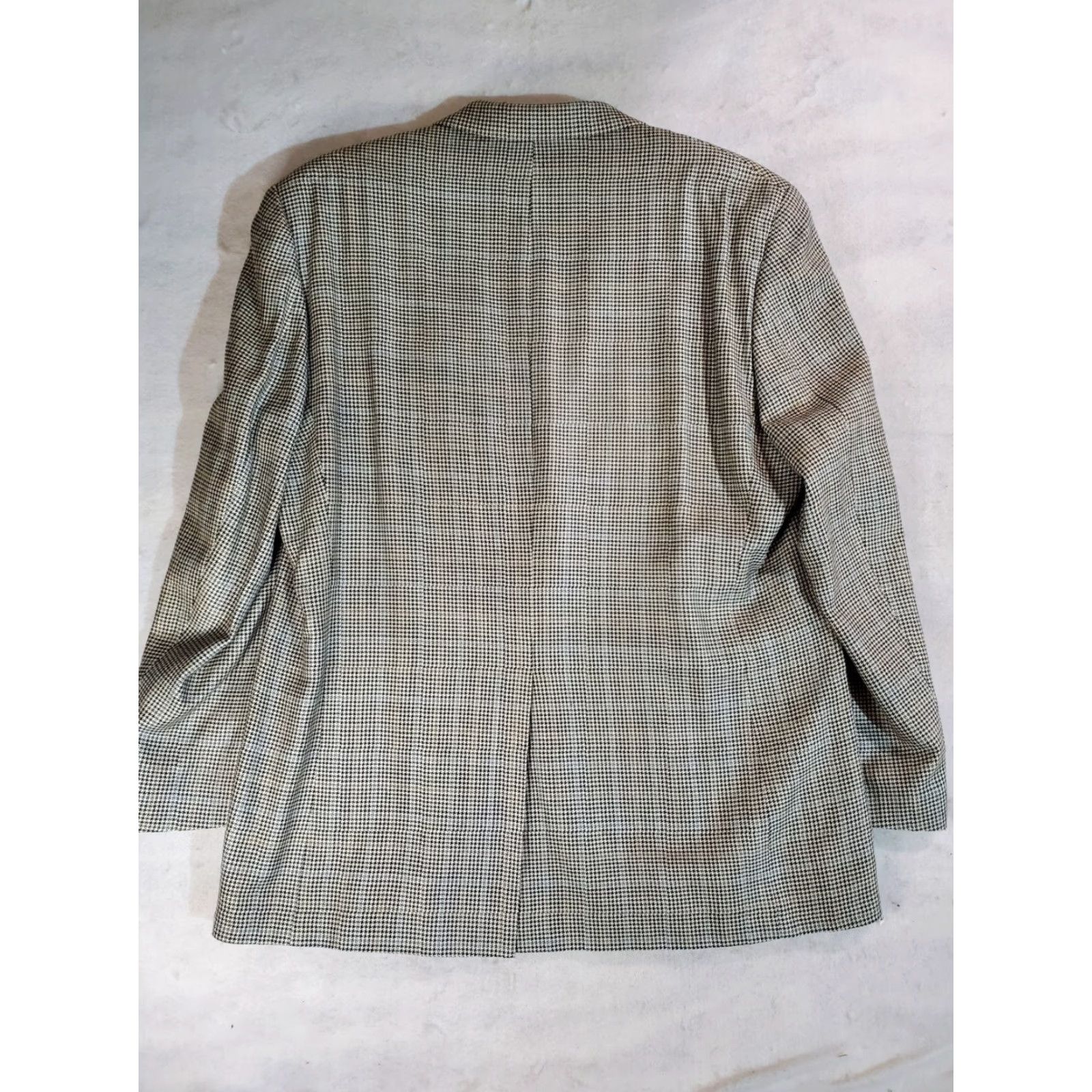 Chaps VINTAGE Chaps by Ralph Lauren Signature Blazer 46L Check Design 100% Silk Suit Coat Size 46R - 6 Thumbnail