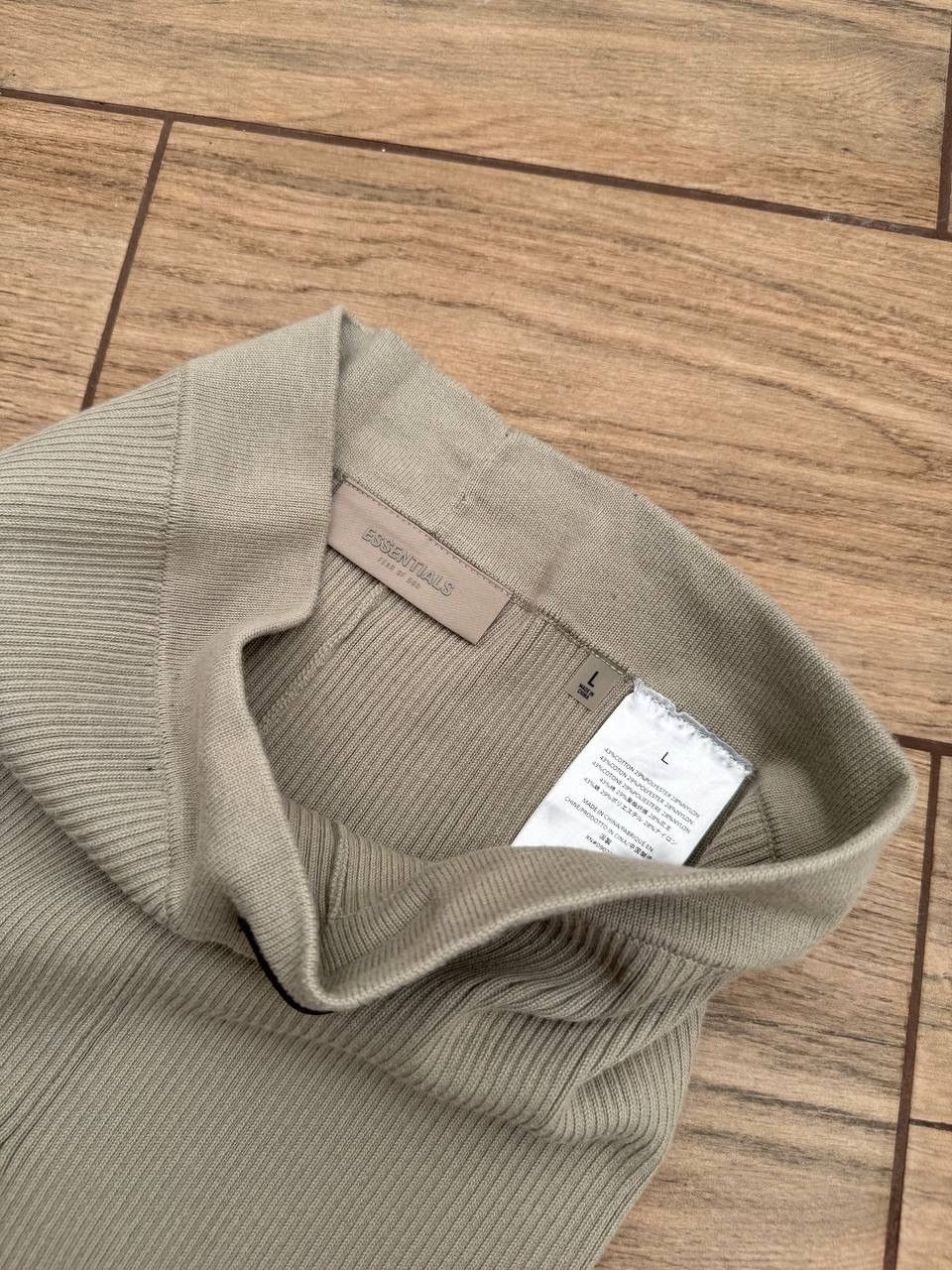 Fear of God Essentials Fear of God Beige Rib Leggings Rib knit FW25 Size 34" / US 12 / IT 48 - 9 Thumbnail