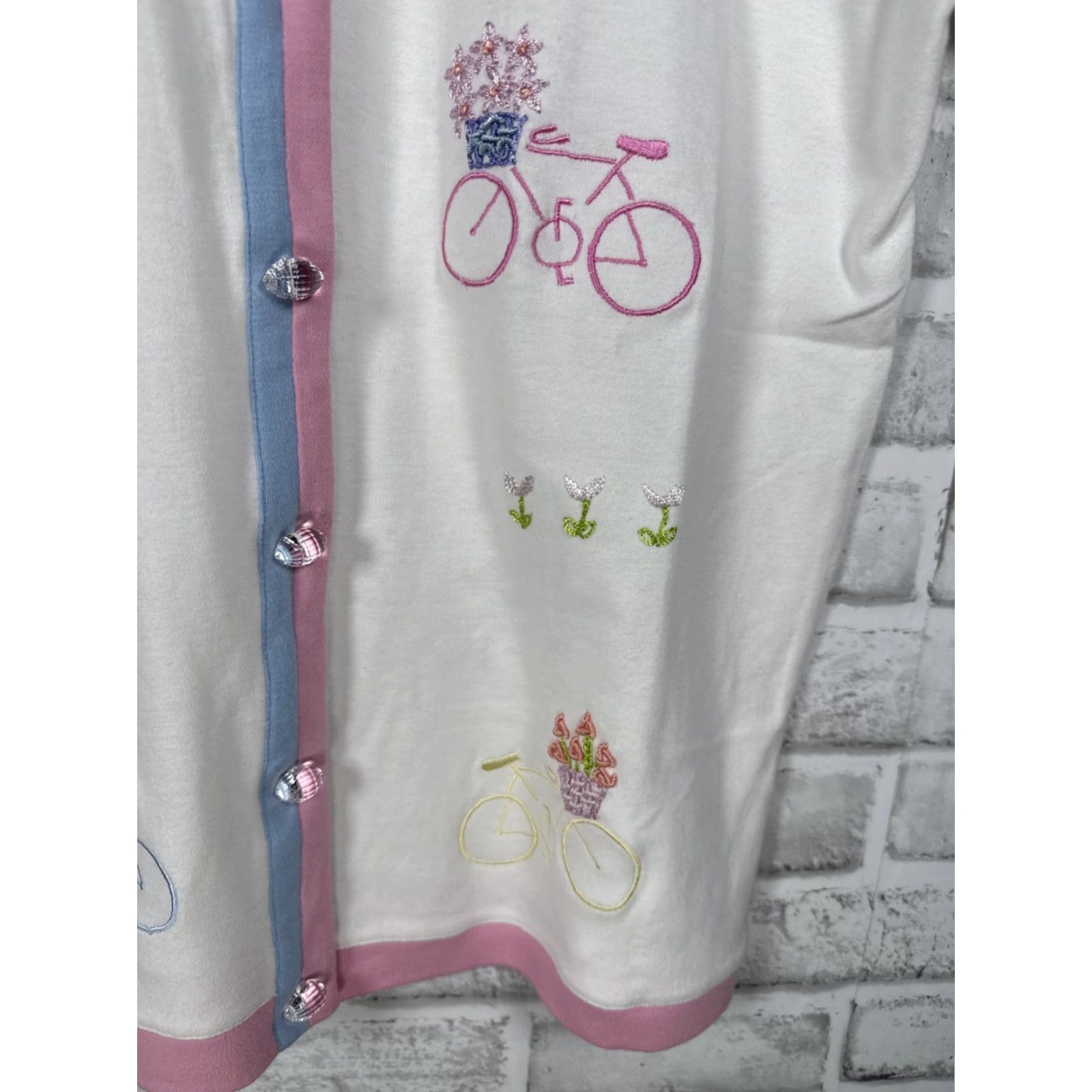 Vintage VINTAGE Storybook Knits Sweater Shirt Embroidered Cardigan Womens S White Size S / US 4 / IT 40 - 4 Thumbnail