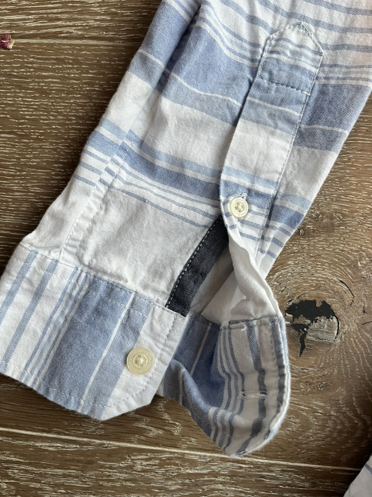 Aeropostale Blue and White Aeropostale Button Up Size US S / EU 44-46 / 1 - 3 Thumbnail