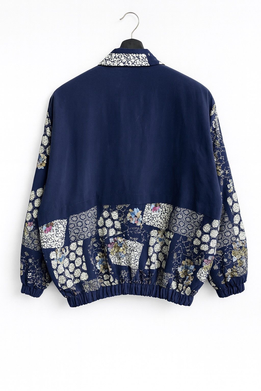 Vintage Vintage Japanese Patchwork Floral Print Windbreaker Jacket Size US L / EU 52-54 / 3 - 2 Thumbnail