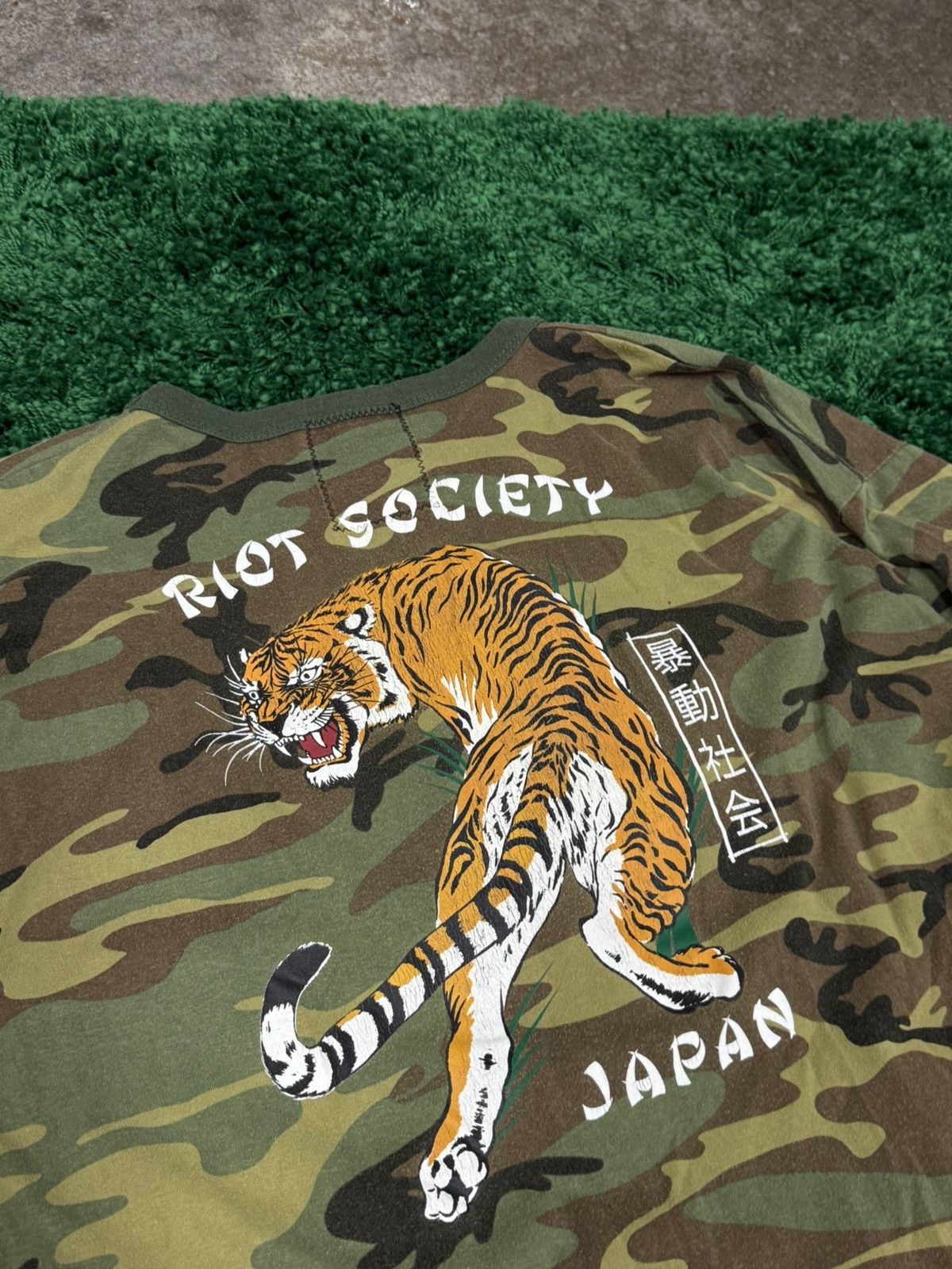 Riot Society Riot Society Camo Tiger Japanese Script Long Sleeve 2XL Size US XXL / EU 58 / 5 - 3 Thumbnail