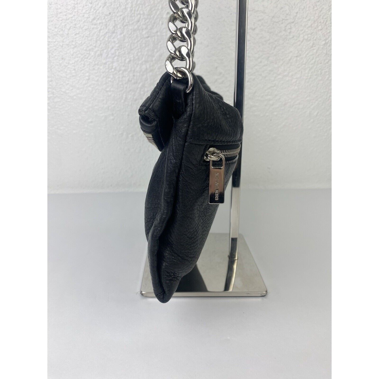 Michael Kors Michael Kors Weston Pebbled Black Leather Foldover purse Size ONE SIZE - 4 Thumbnail