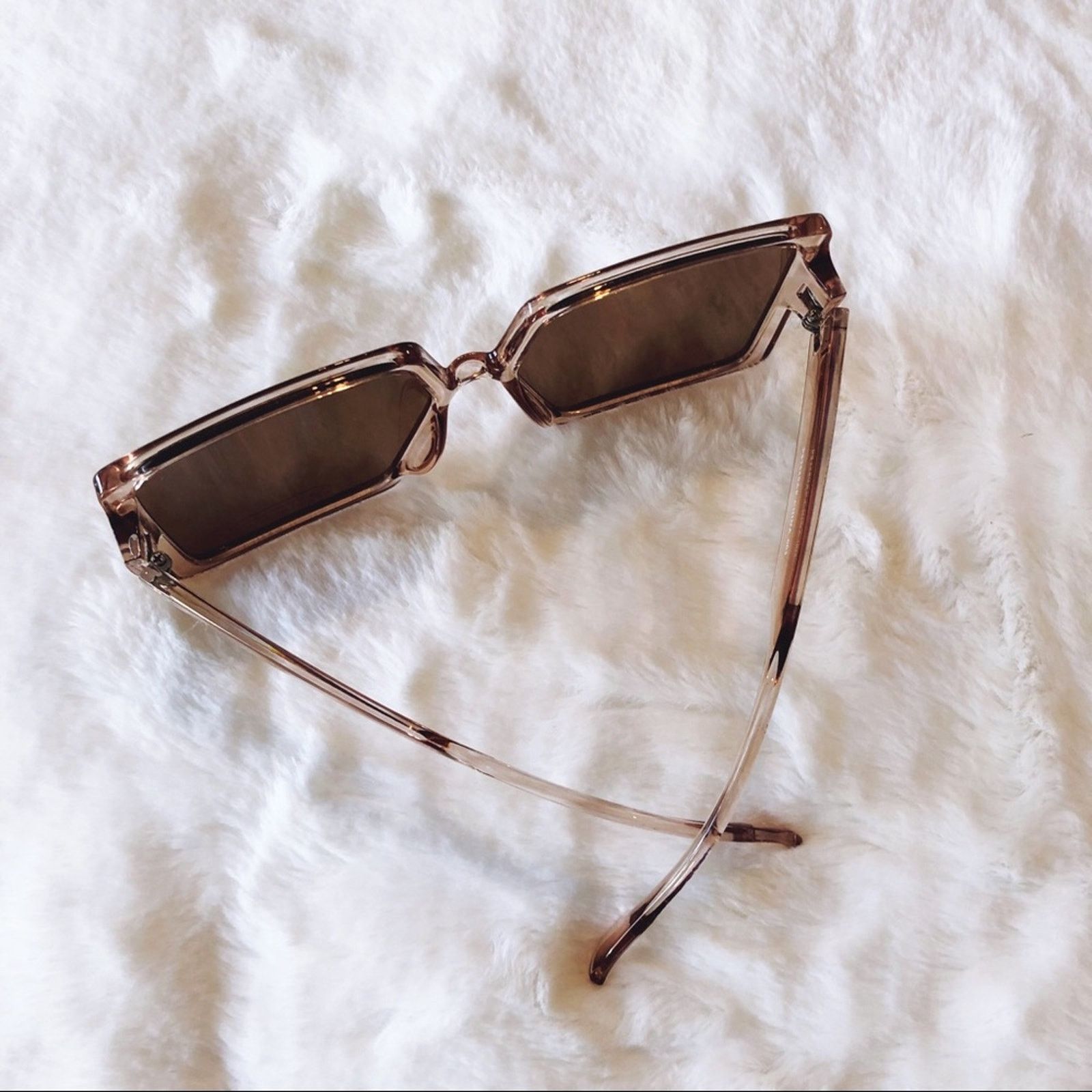 Other Molly Clear Pink Oversized Rectangle Sunglasses Size ONE SIZE - 7 Thumbnail