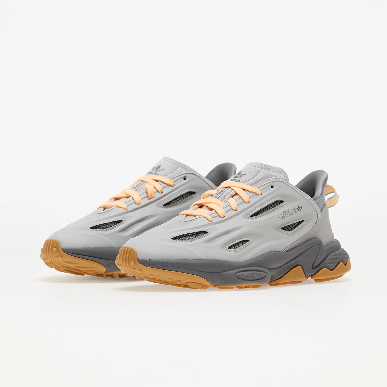 Adidas Adidas Ozweego Celox Size US 10.5 / EU 43-44 - 1 Thumbnail