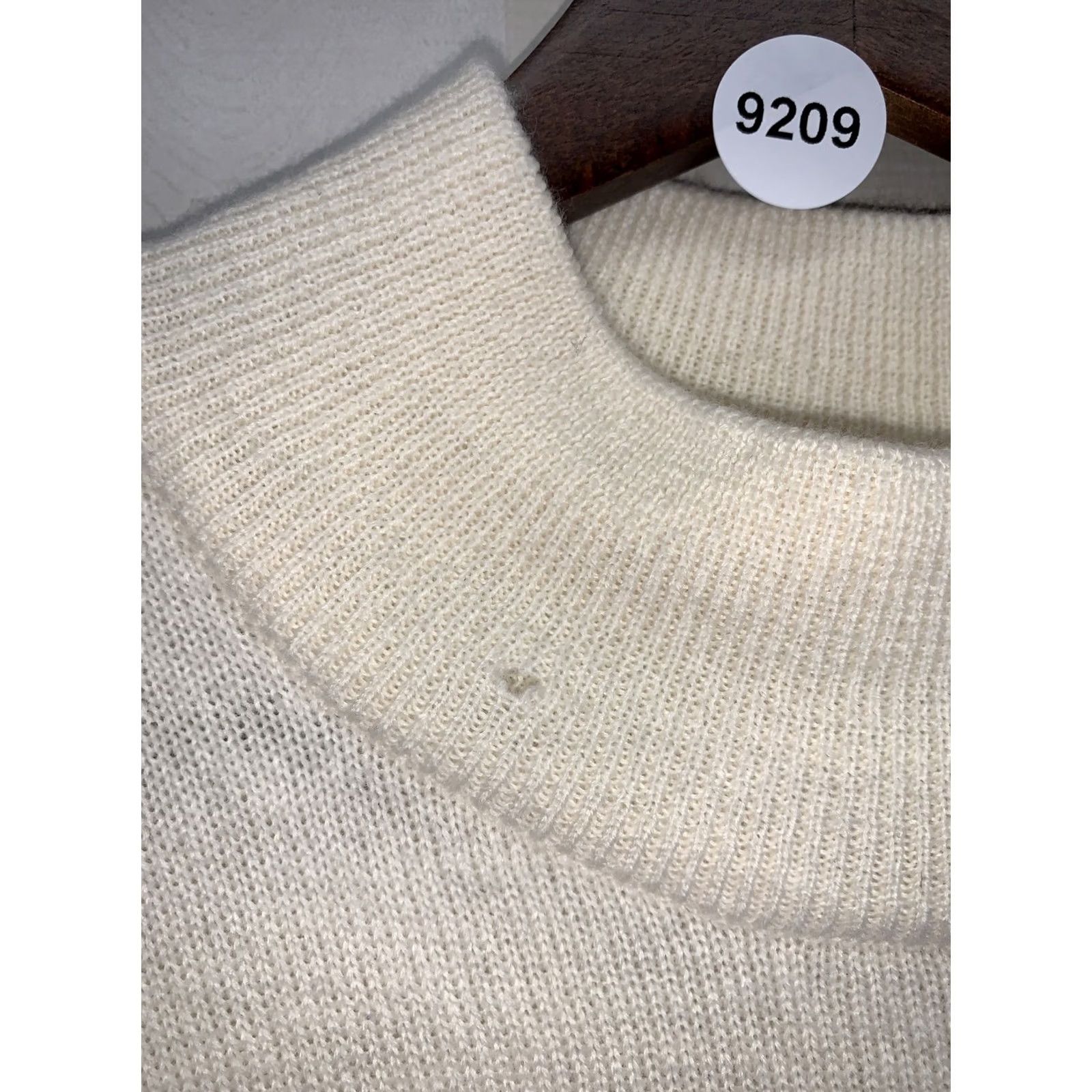 Liz Claiborne VINTAGE Liz Claiborne Sweater Wool Ivory Knit Womens Large 9209 Size L / US 10 / IT 46 - 3 Thumbnail
