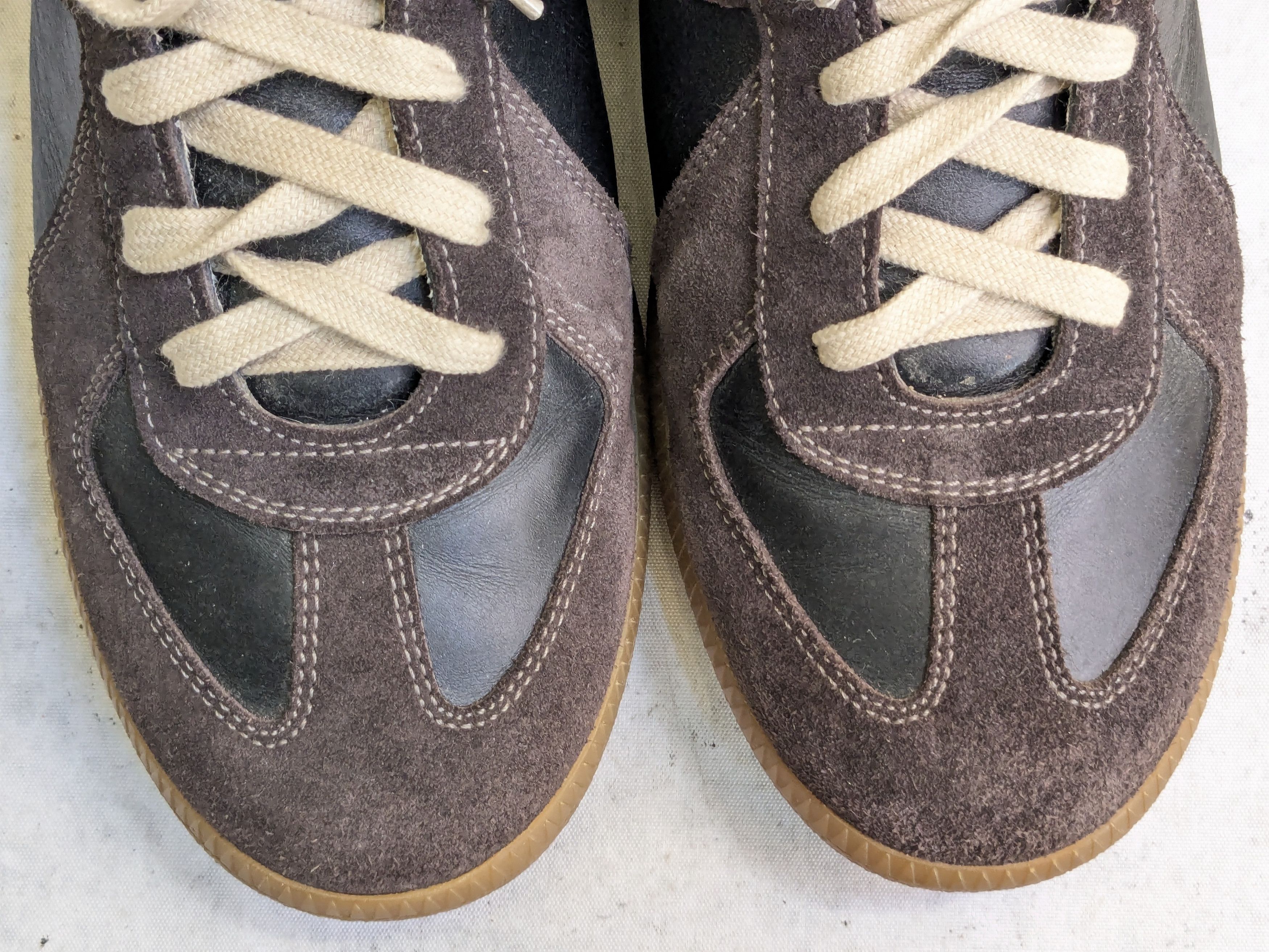 Maison Margiela Maison Margiela Replica GAT Black 9 42 Gum Low Tops Size US 9 / EU 42 - 2 Thumbnail