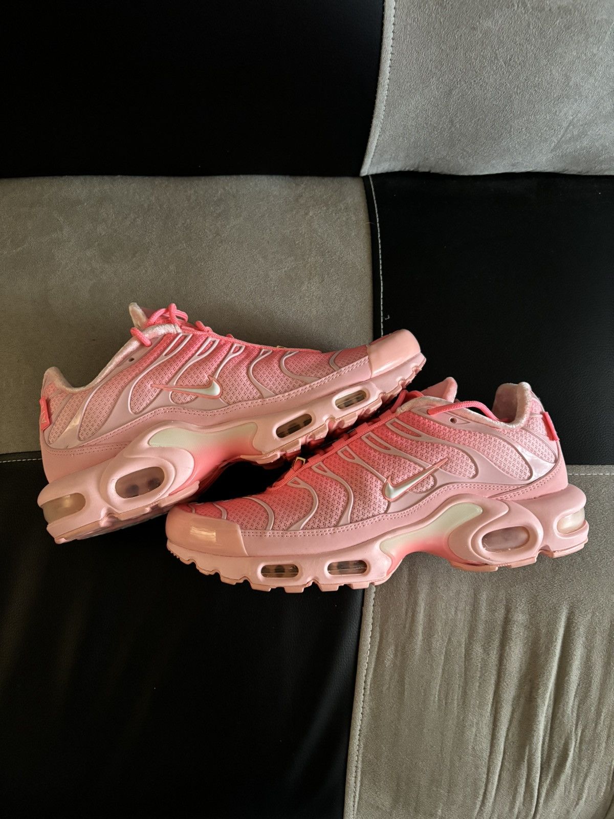 Nike Nike Tn City Exclusive ATL (women’s) NO BOX Size US 8.5 / EU 41-42 - 2 Thumbnail