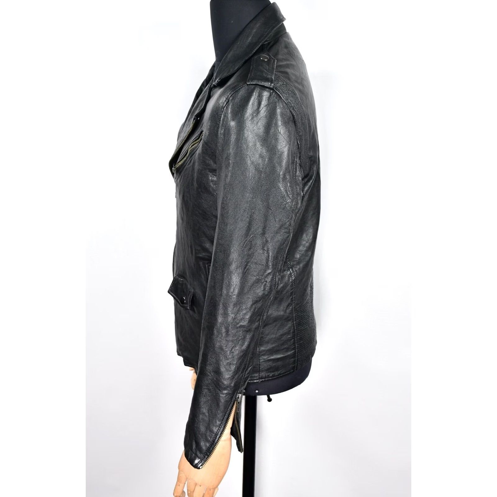 Jack & Jones JACK & JONES JJORLEATHER 4 LEATHER JACKET M BLACK - Mens, Jacket, Leather, Biker, 100% Lamb Leather, Chest 54 cm, Length 63 cm Size US M / EU 48-50 / 2 - 7 Thumbnail