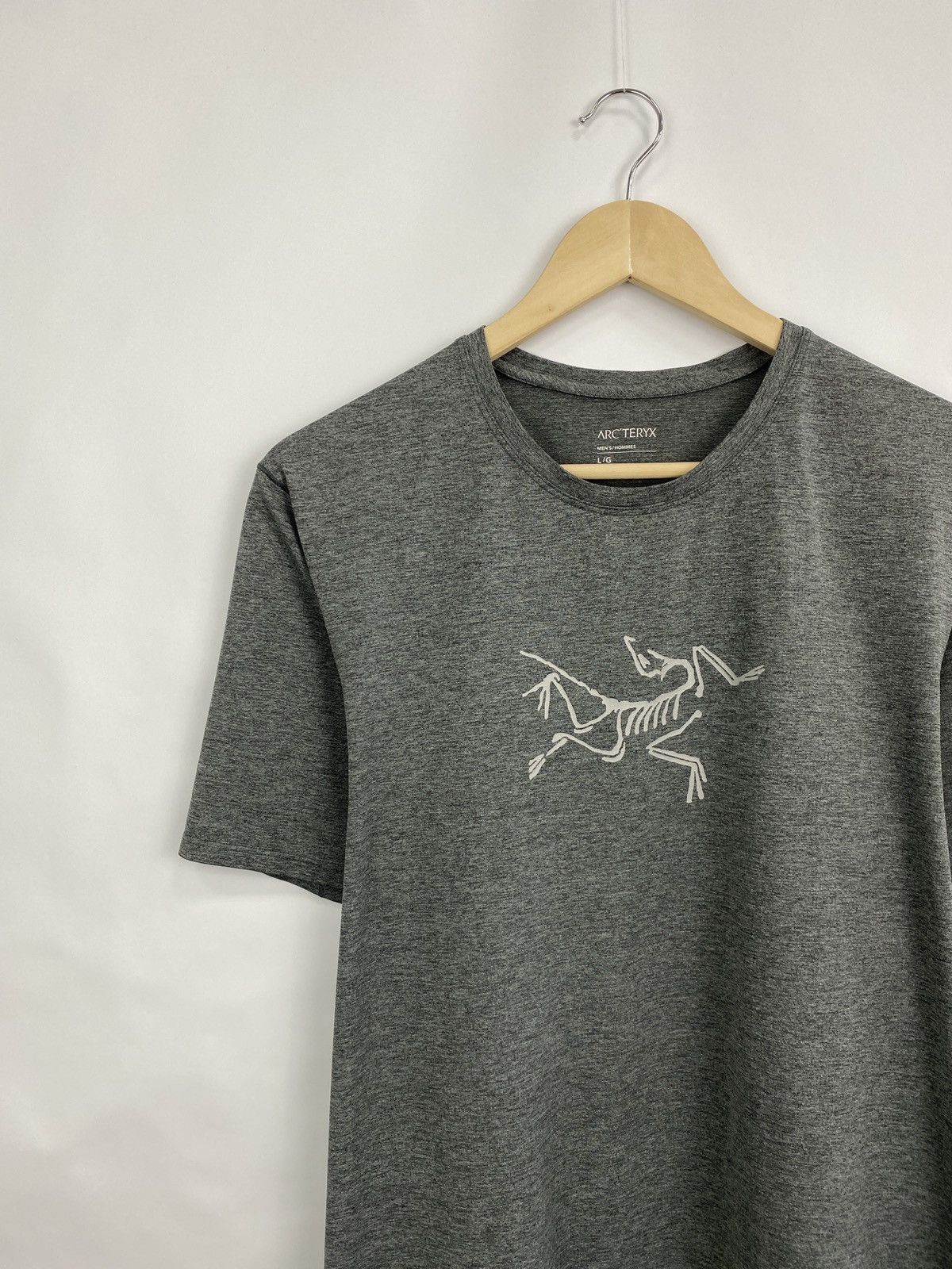 Arc'teryx Y2K Arc’teryx Outdoor T-Shirt Rare Retro Hype Size US L / EU 52-54 / 3 - 2 Thumbnail