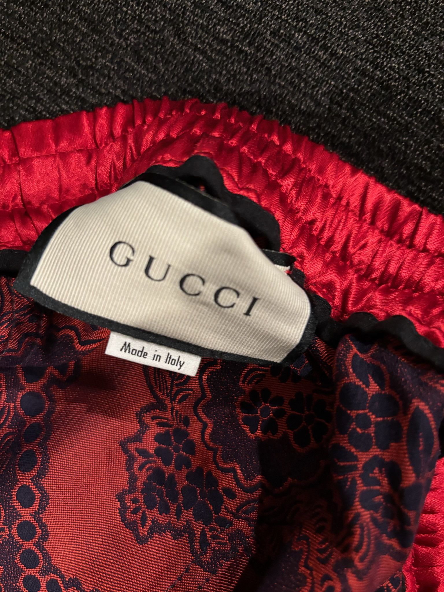 Gucci Gucci Red Floral Print Shorts Size US 32 / EU 48 - 3 Thumbnail