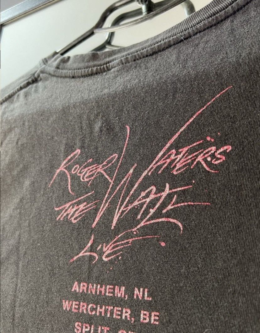 Band Tees Pink Floyd Roger Water Vintage Tee Size US M / EU 48-50 / 2 - 4 Thumbnail