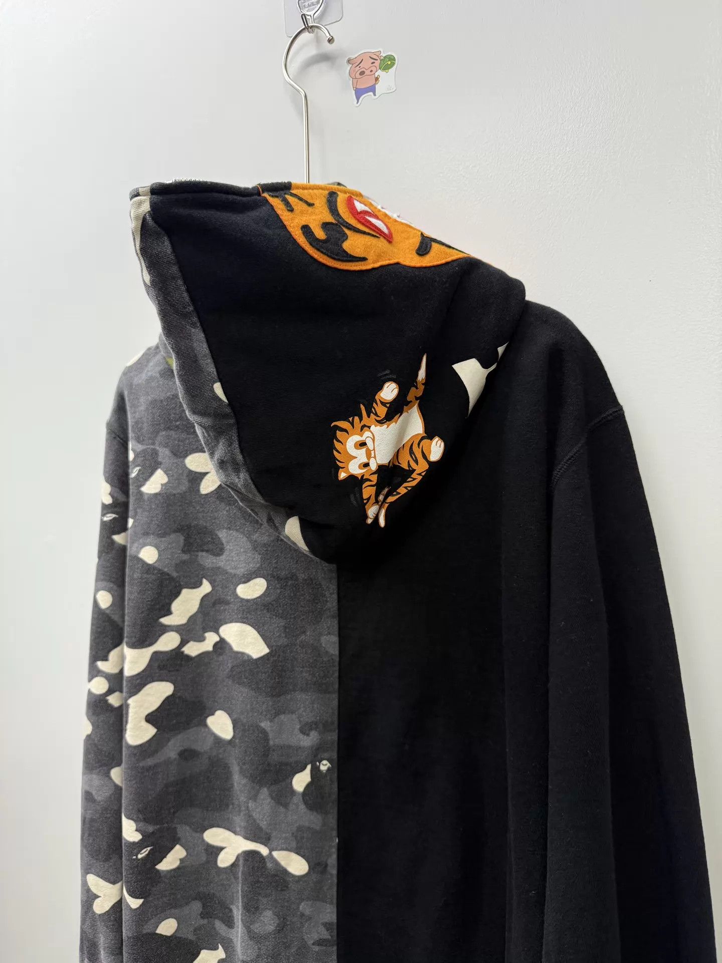Bape Bape WGM Gray Camo Glow Shark Head Jacket XXL Size US XXL / EU 58 / 5 - 3 Thumbnail