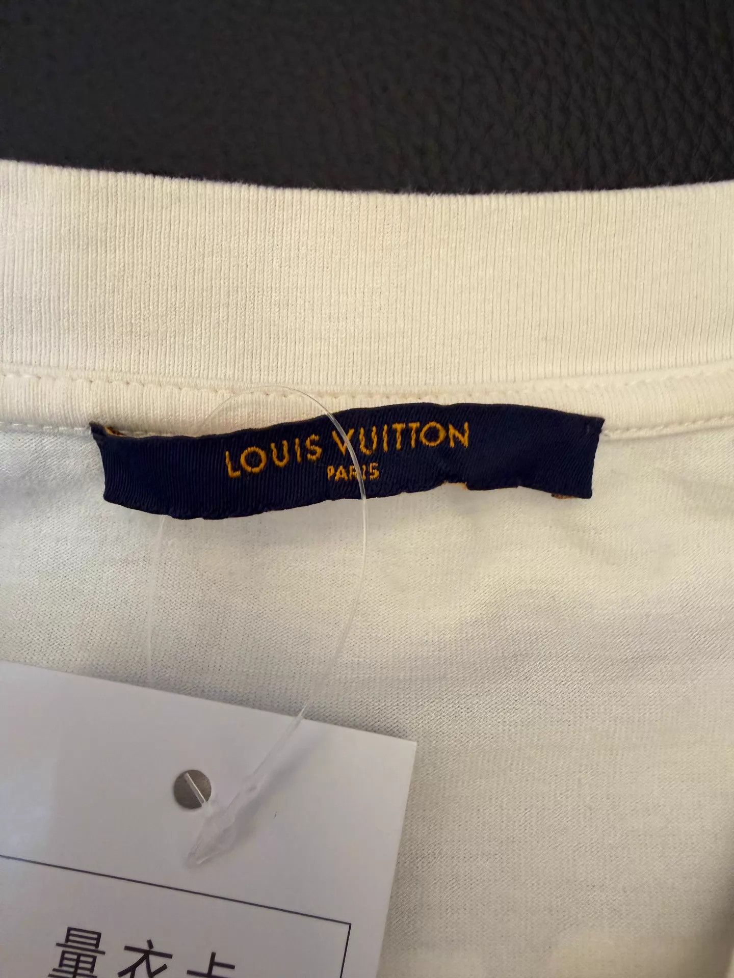 Louis Vuitton LV x NBA Short Sleeve Tee L Size L / US 10 / IT 46 - 3 Thumbnail