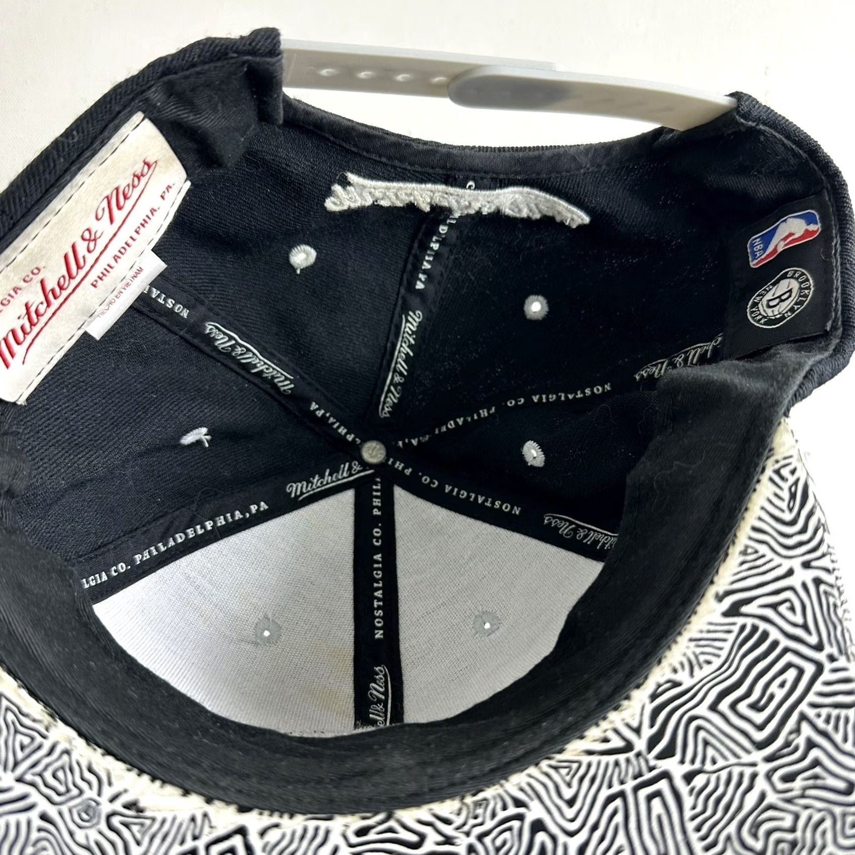 Mitchell & Ness Mitchell & Ness Brooklyn Nets Snapback Cap Black Grey Word Logo Wool Hat Mens Adjustable Wool Twill Hat Size ONE SIZE - 5 Thumbnail